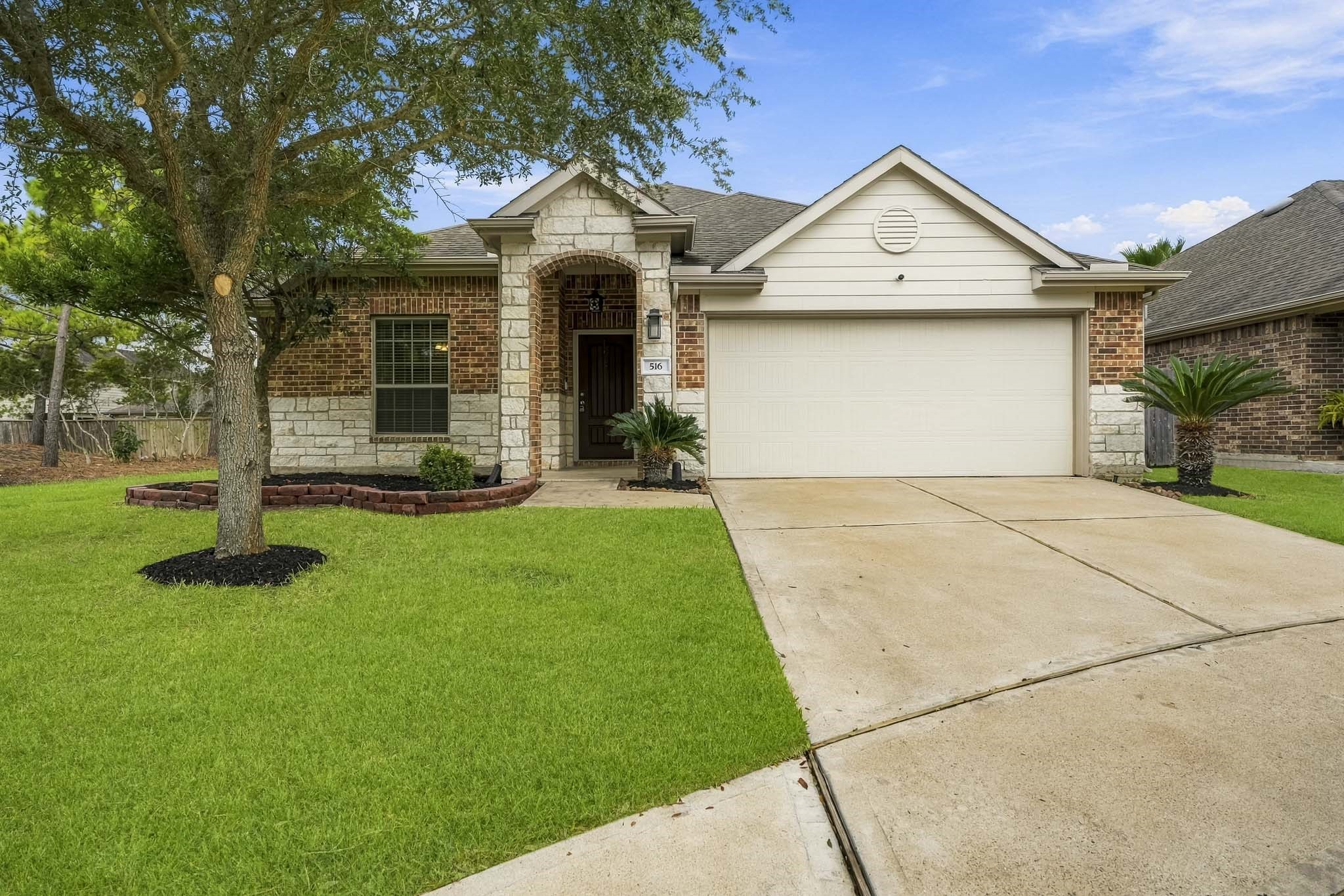516 Fieldhaven Court, La Marque, TX 77568