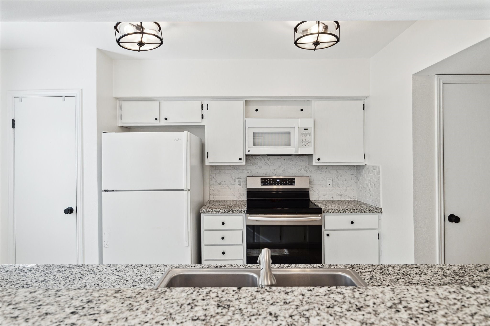 2074 Augusta Drive, #6/47, Houston, TX 77057 2074 Augusta Drive, #6/47, Houston, TX 77057