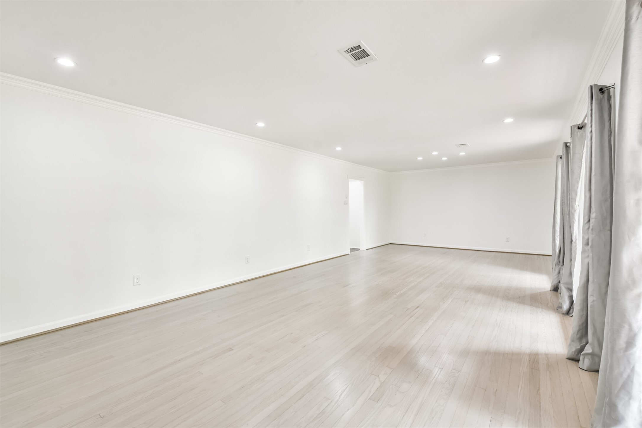 12431 Broken Bough Drive, Houston, TX 77024 12431 Broken Bough Drive, Houston, TX 77024