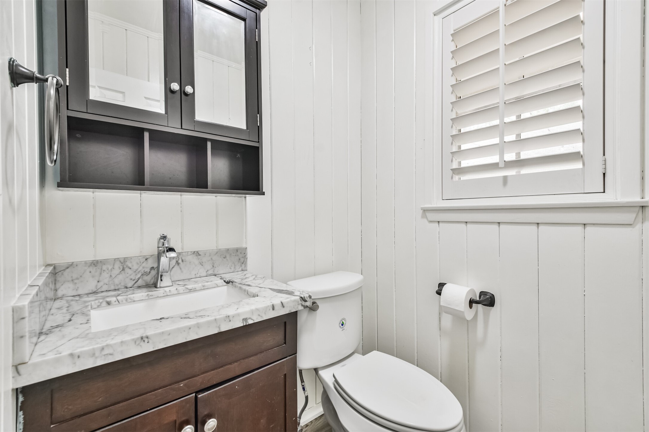 1/2 bath