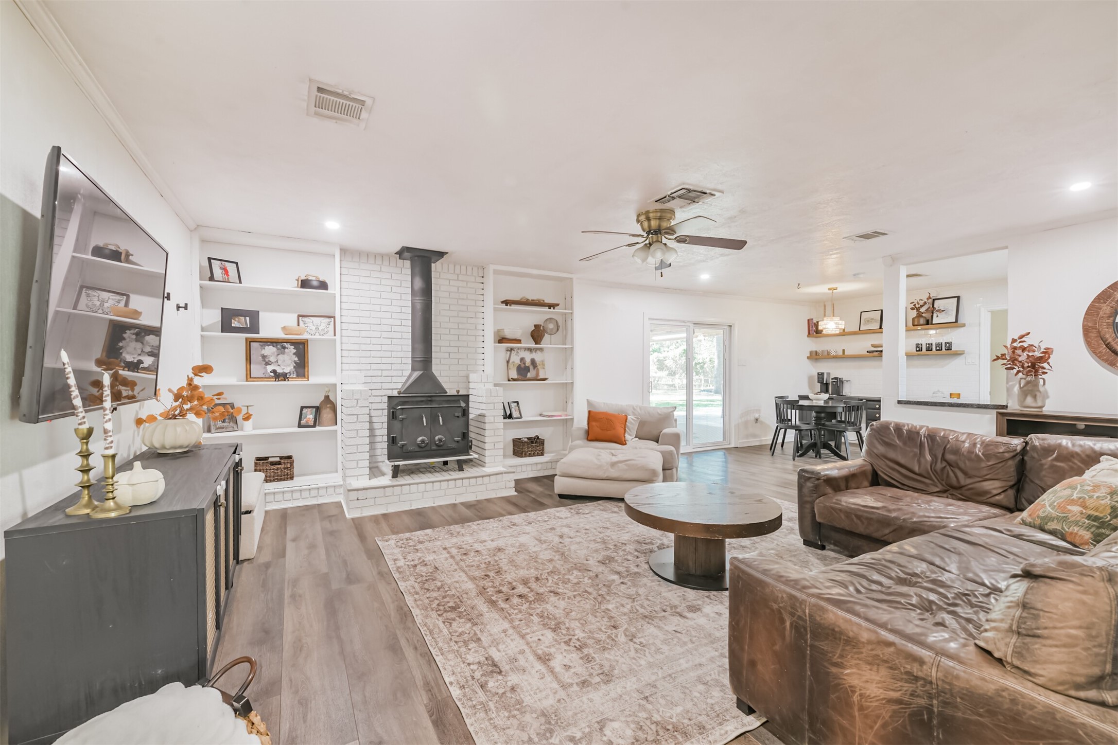 15256 Conroe Drive, Conroe, TX 77384