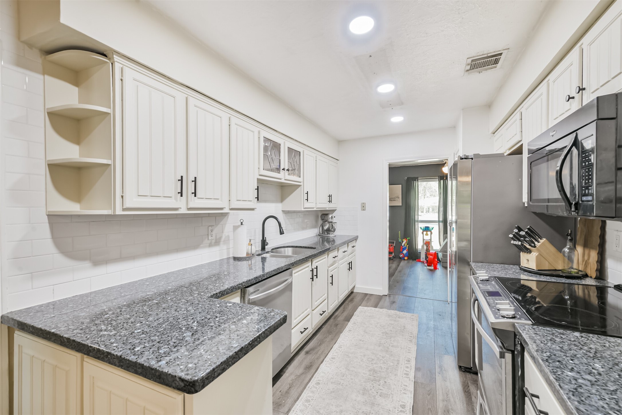 15256 Conroe Drive, Conroe, TX 77384