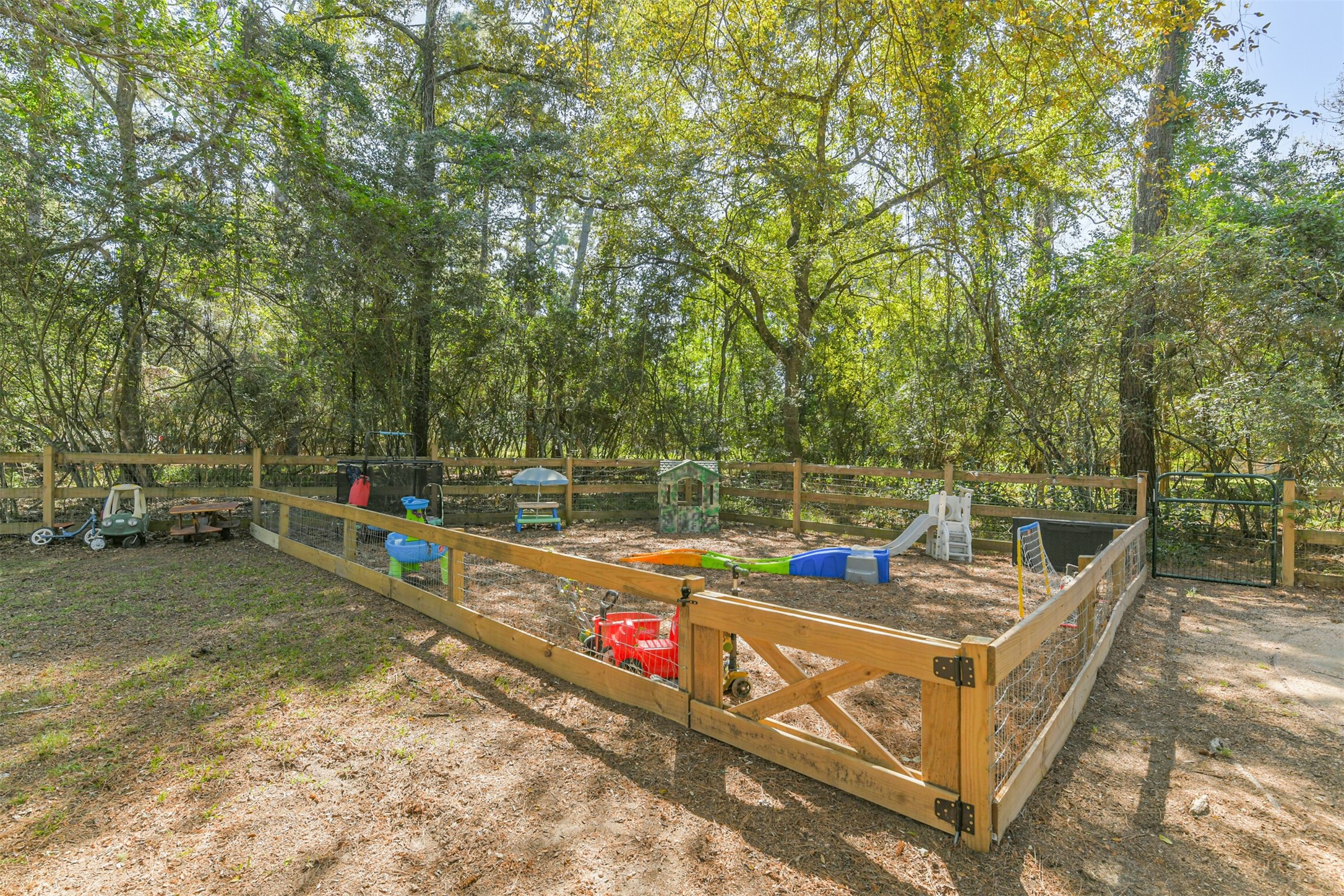 15256 Conroe Drive, Conroe, TX 77384