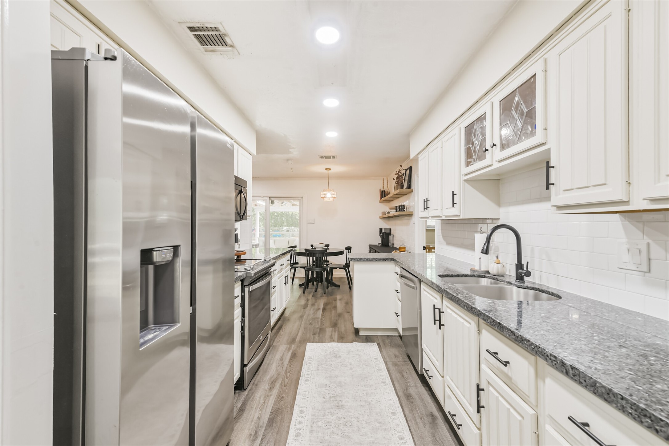 15256 Conroe Drive, Conroe, TX 77384