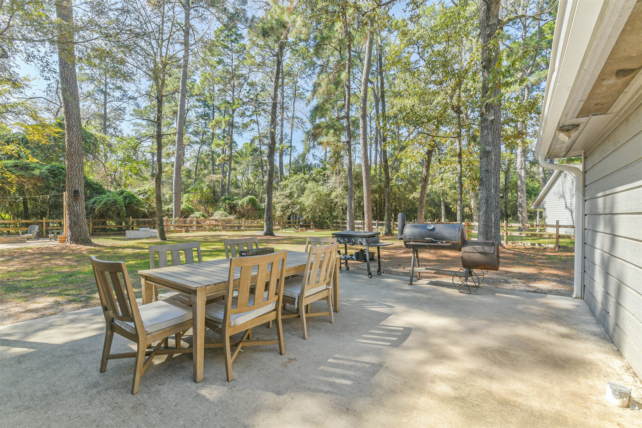 15256 Conroe Drive, Conroe, TX 77384