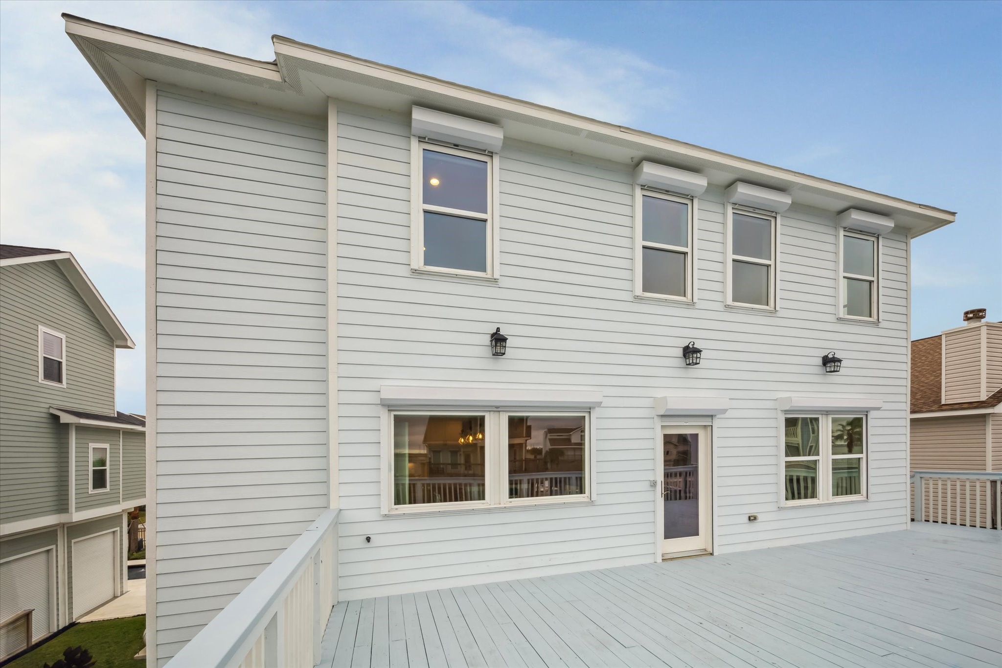 430 Amanda Circle, Tiki Island, TX 77554