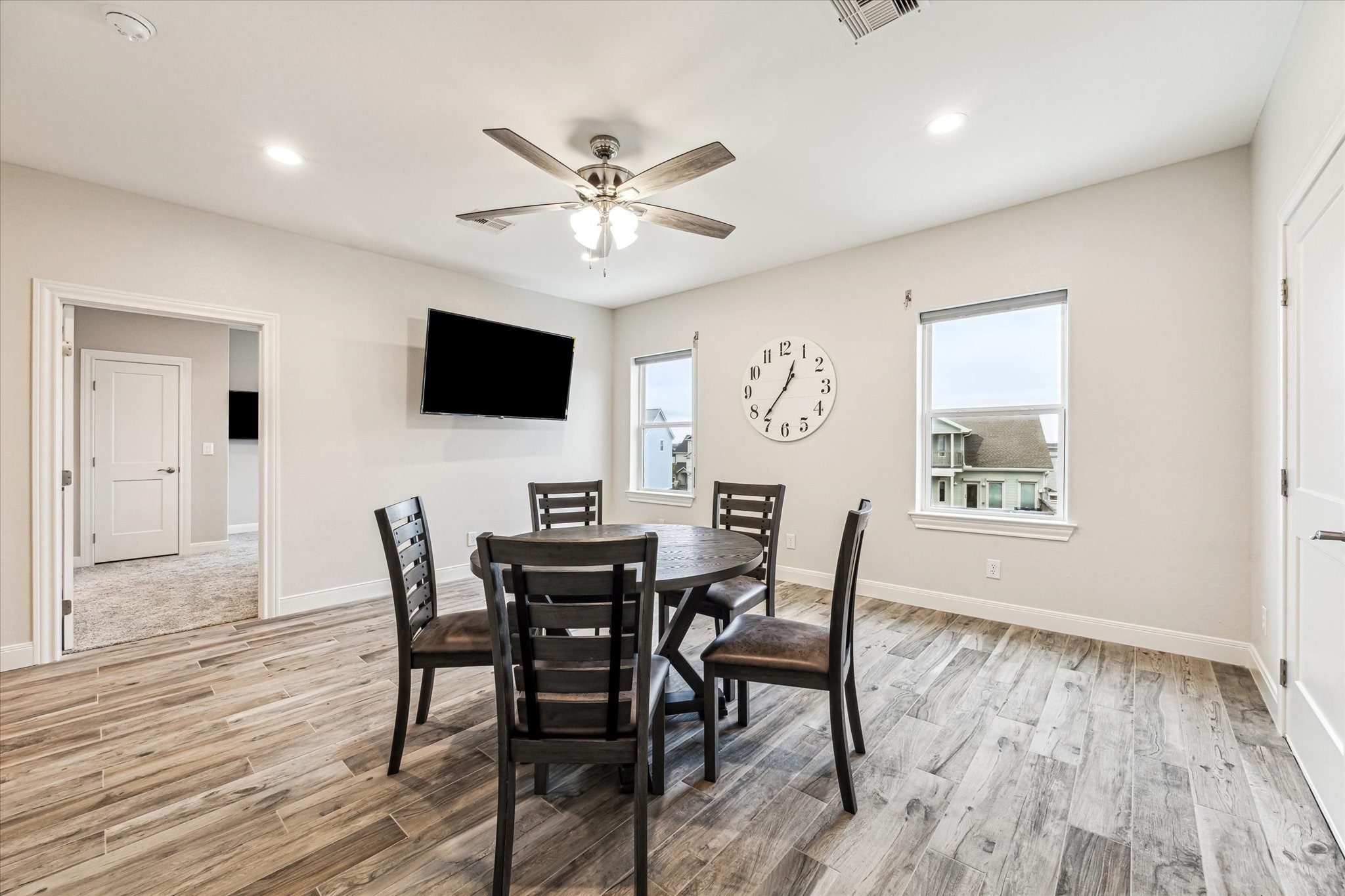430 Amanda Circle, Tiki Island, TX 77554