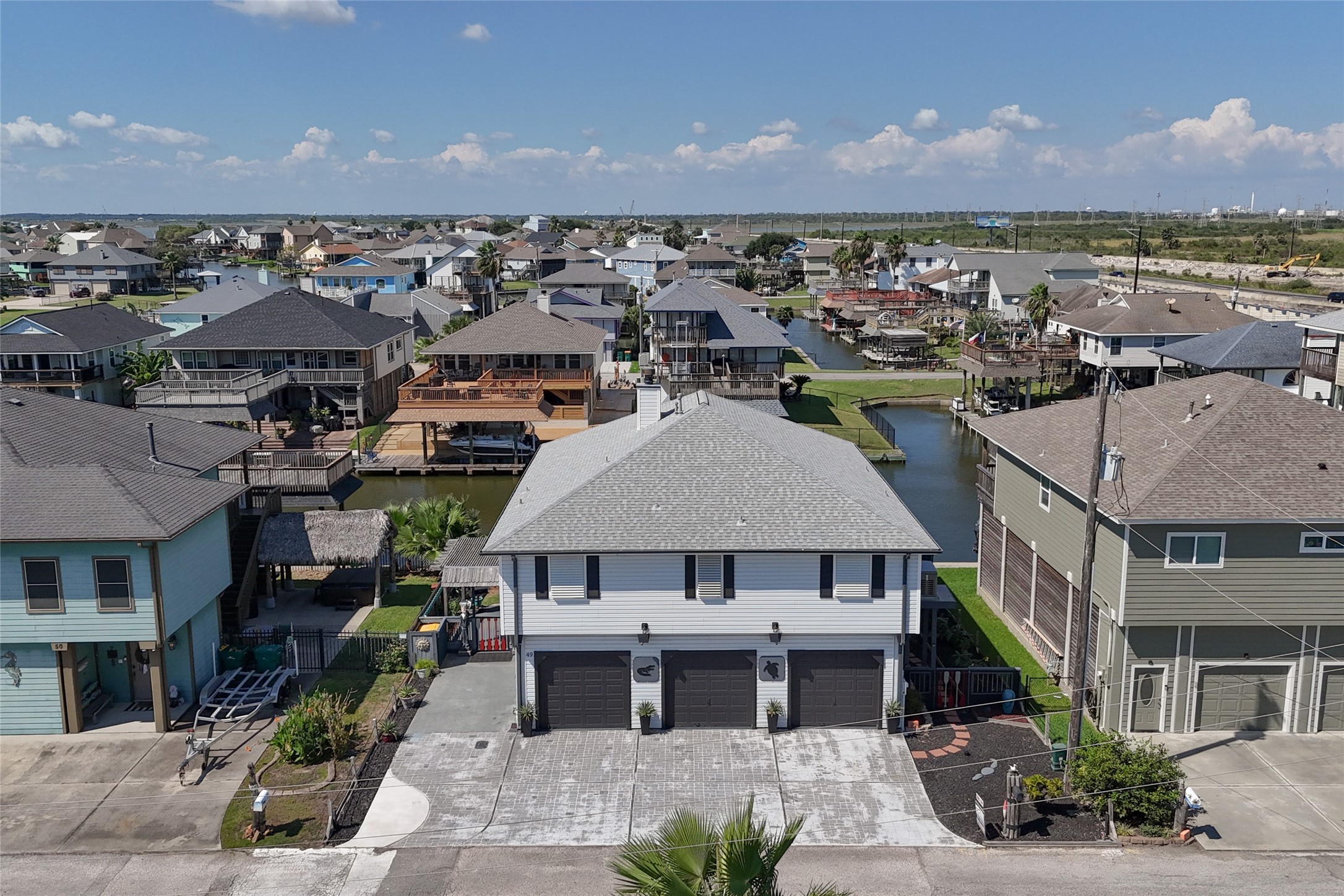 49 N Omega Street, La Marque, TX 77568