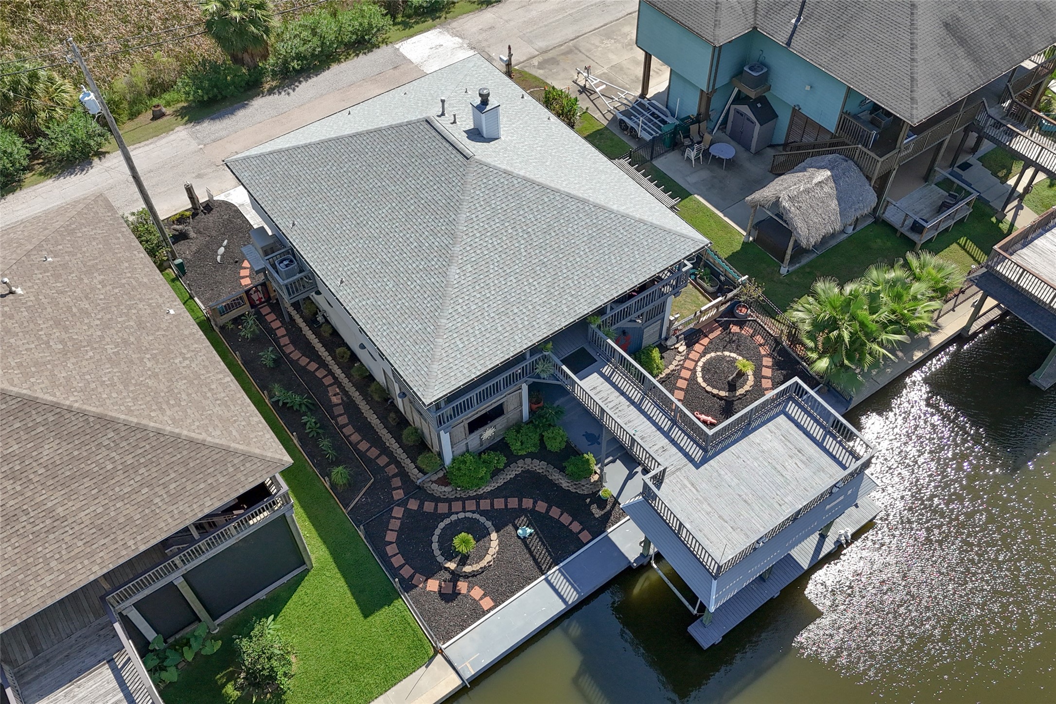 49 N Omega Street, La Marque, TX 77568