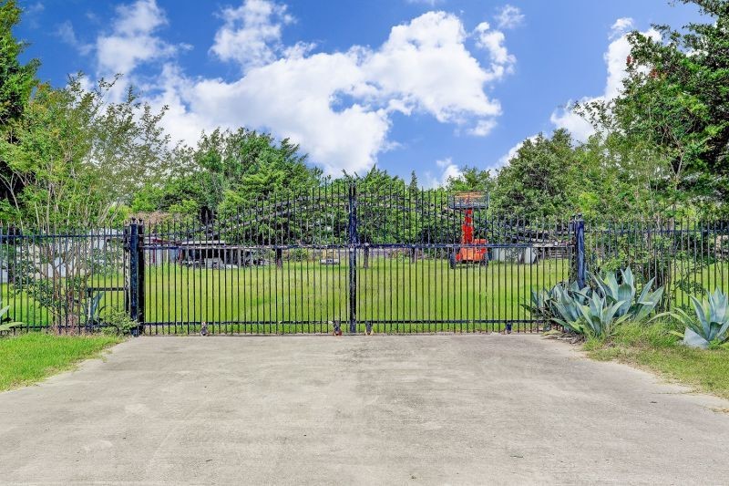 13720 Fm 1764 Road, Santa Fe, TX 77517