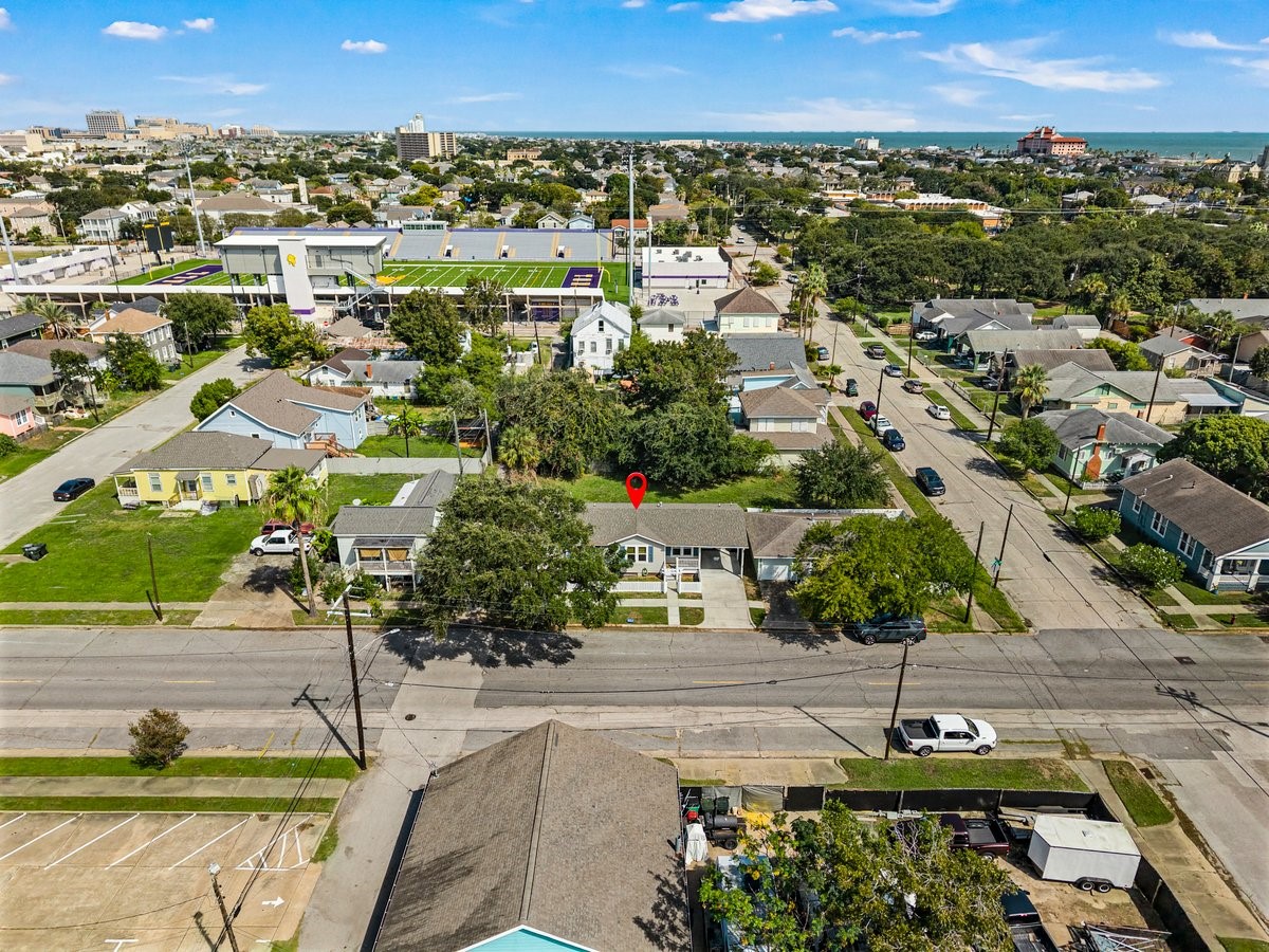 1414 29th Street, Galveston, TX 77550