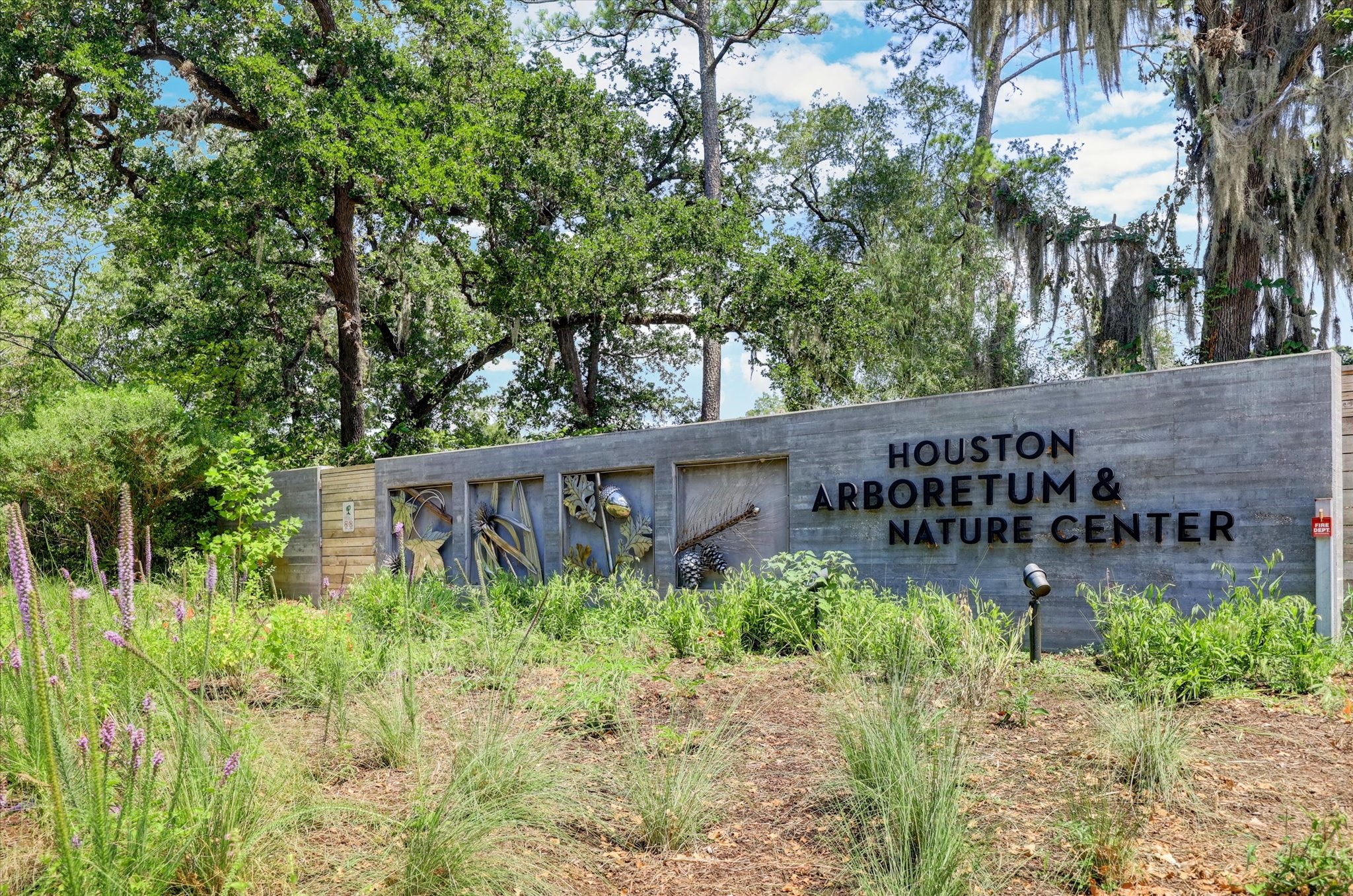 Minutes from the Houston Arboretum & Nature Center, offering miles of trails, native landscapes, and a quiet escape into nature just outside the neighborhood.