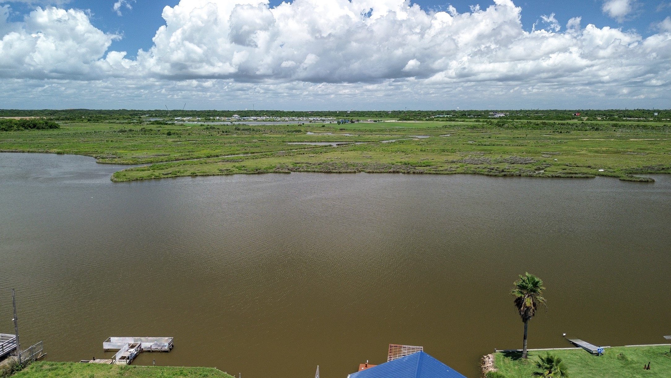 4702 Bayou Lane, Hitchcock, TX 77563