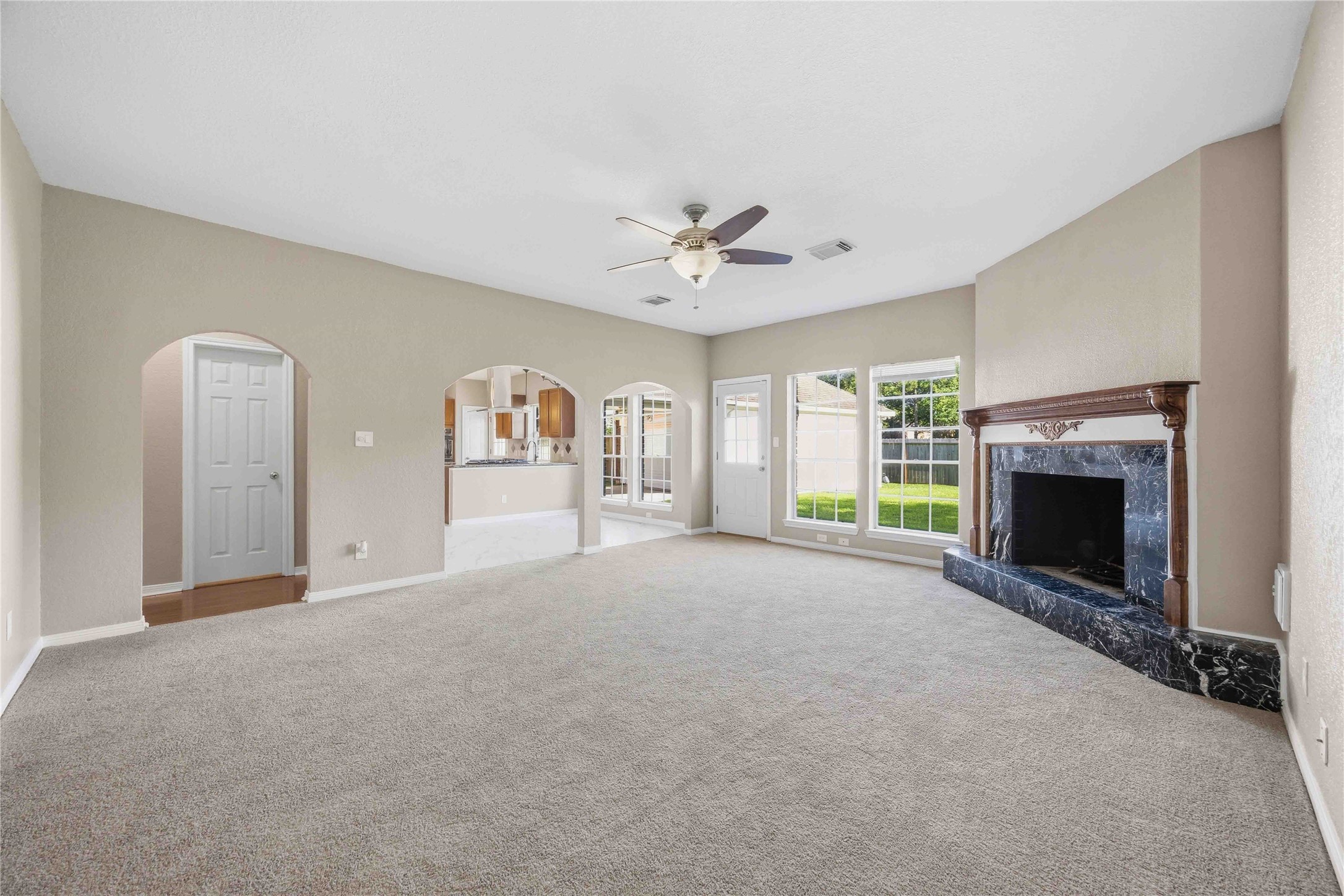 4712 Broadmoor Drive, League City, TX 77573