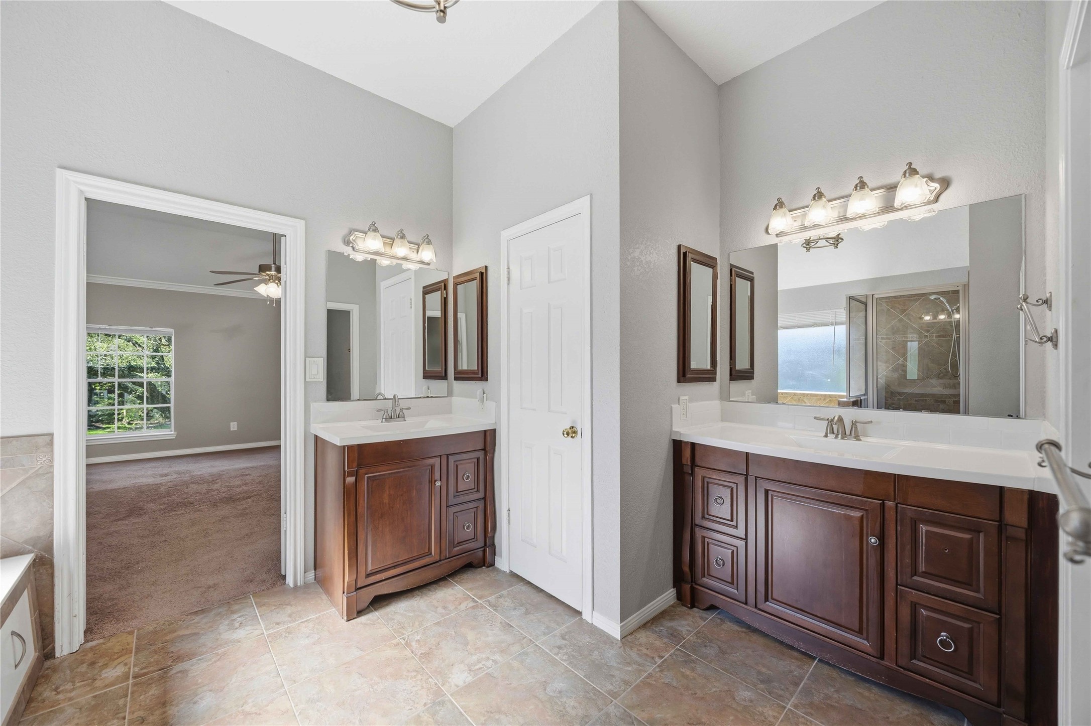4712 Broadmoor Drive, League City, TX 77573