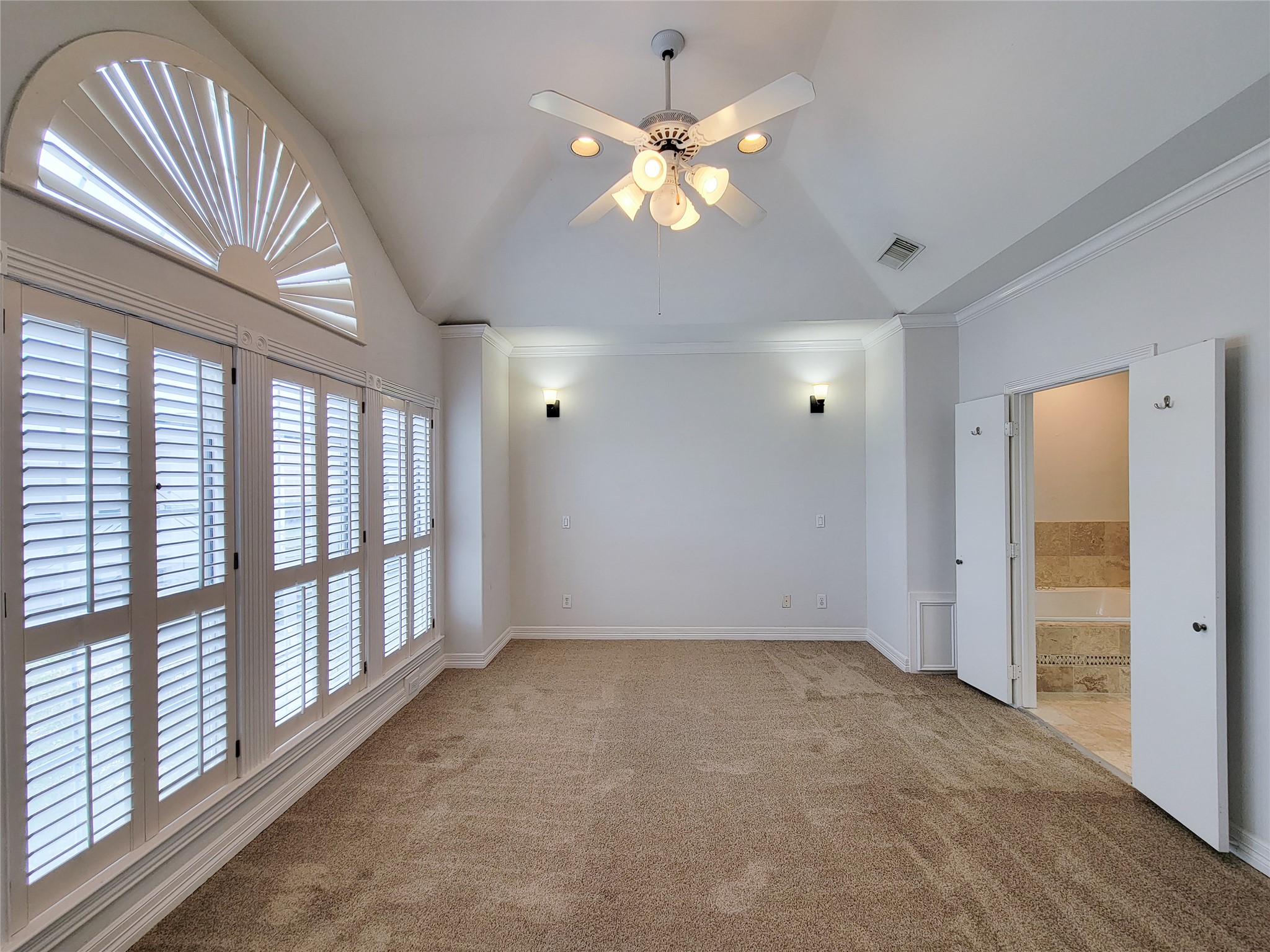 2004 Mcduffie Street, Houston, TX 77019