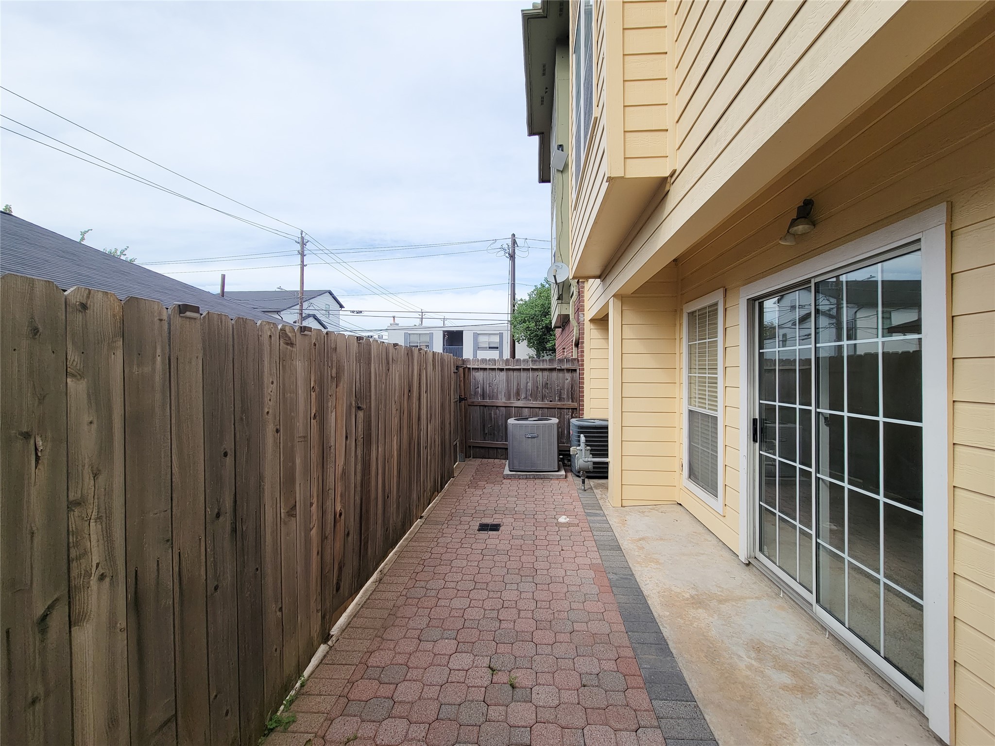 2004 Mcduffie Street, Houston, TX 77019
