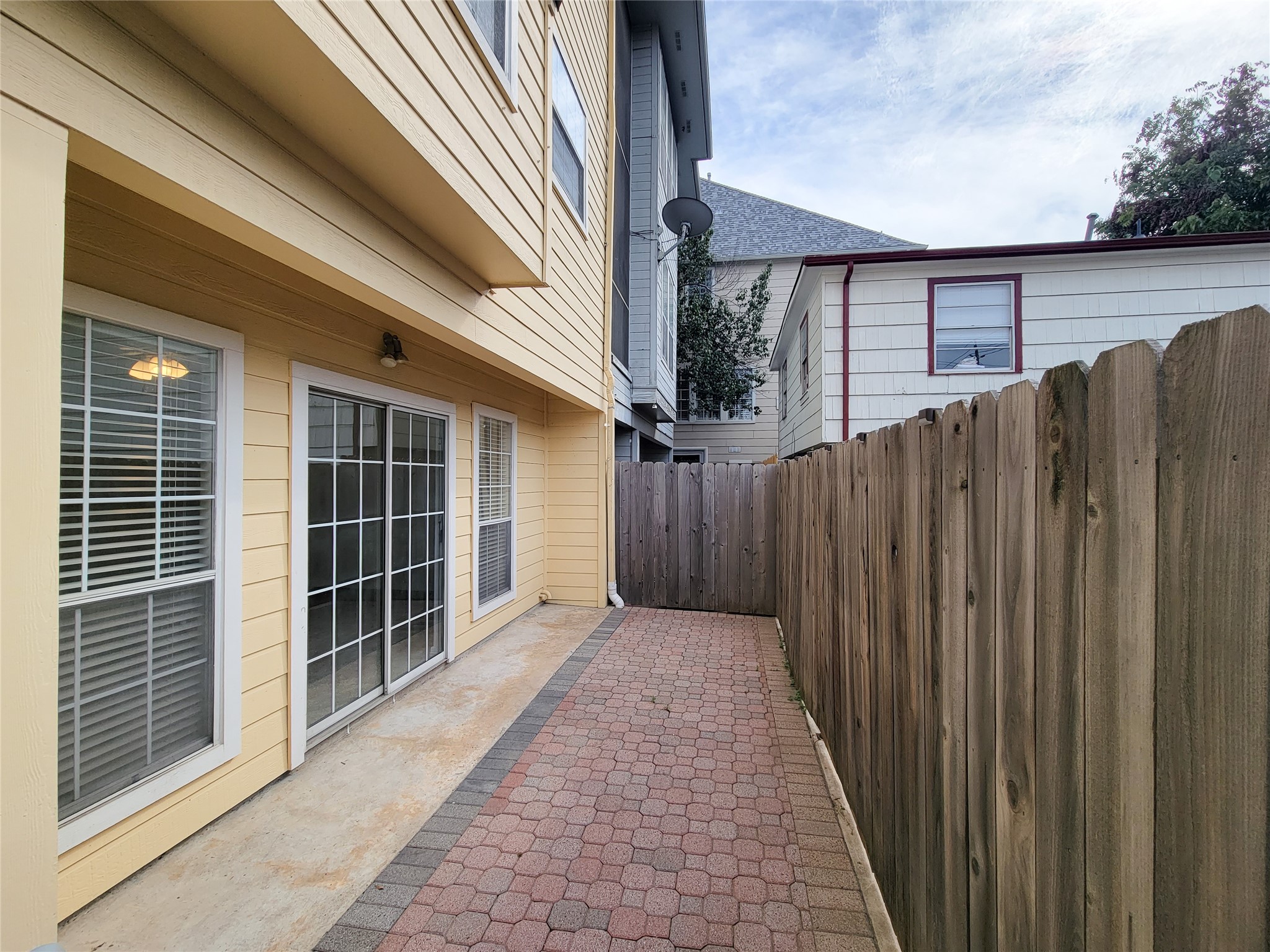 2004 Mcduffie Street, Houston, TX 77019