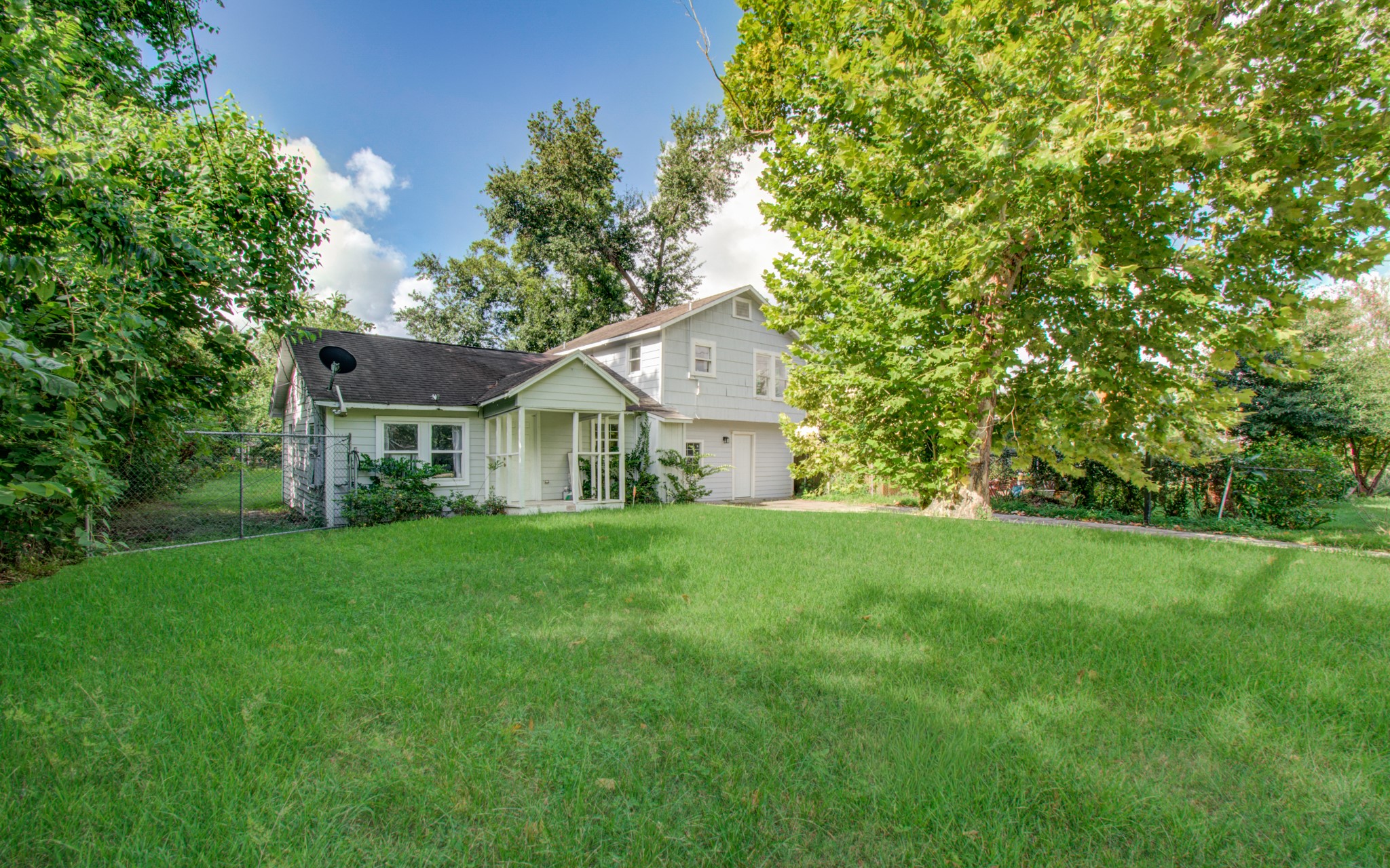 1016 Apache Street, Houston, TX 77022