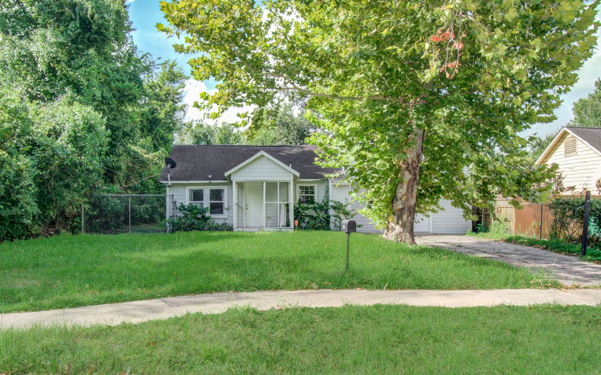 1016 Apache Street, Houston, TX 77022