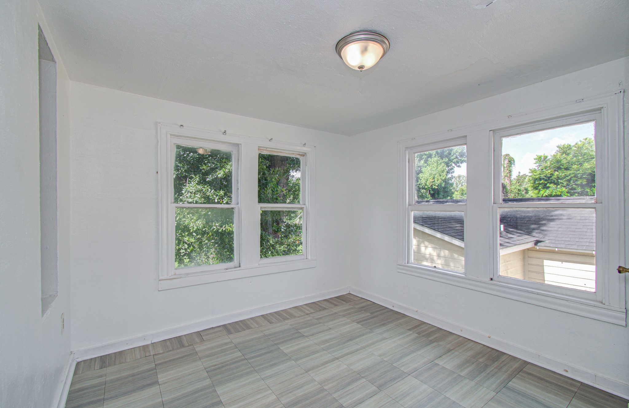 1016 Apache Street, Houston, TX 77022