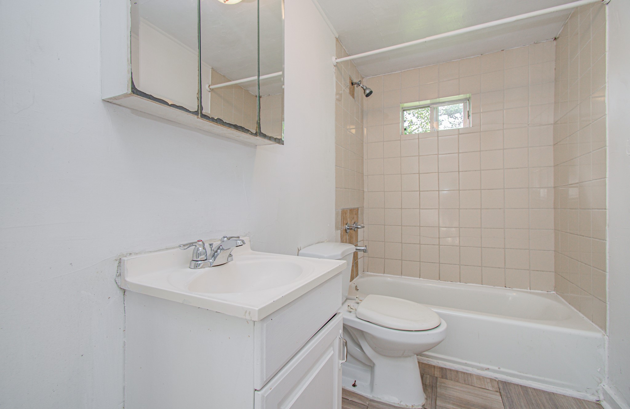 1016 Apache Street, Houston, TX 77022