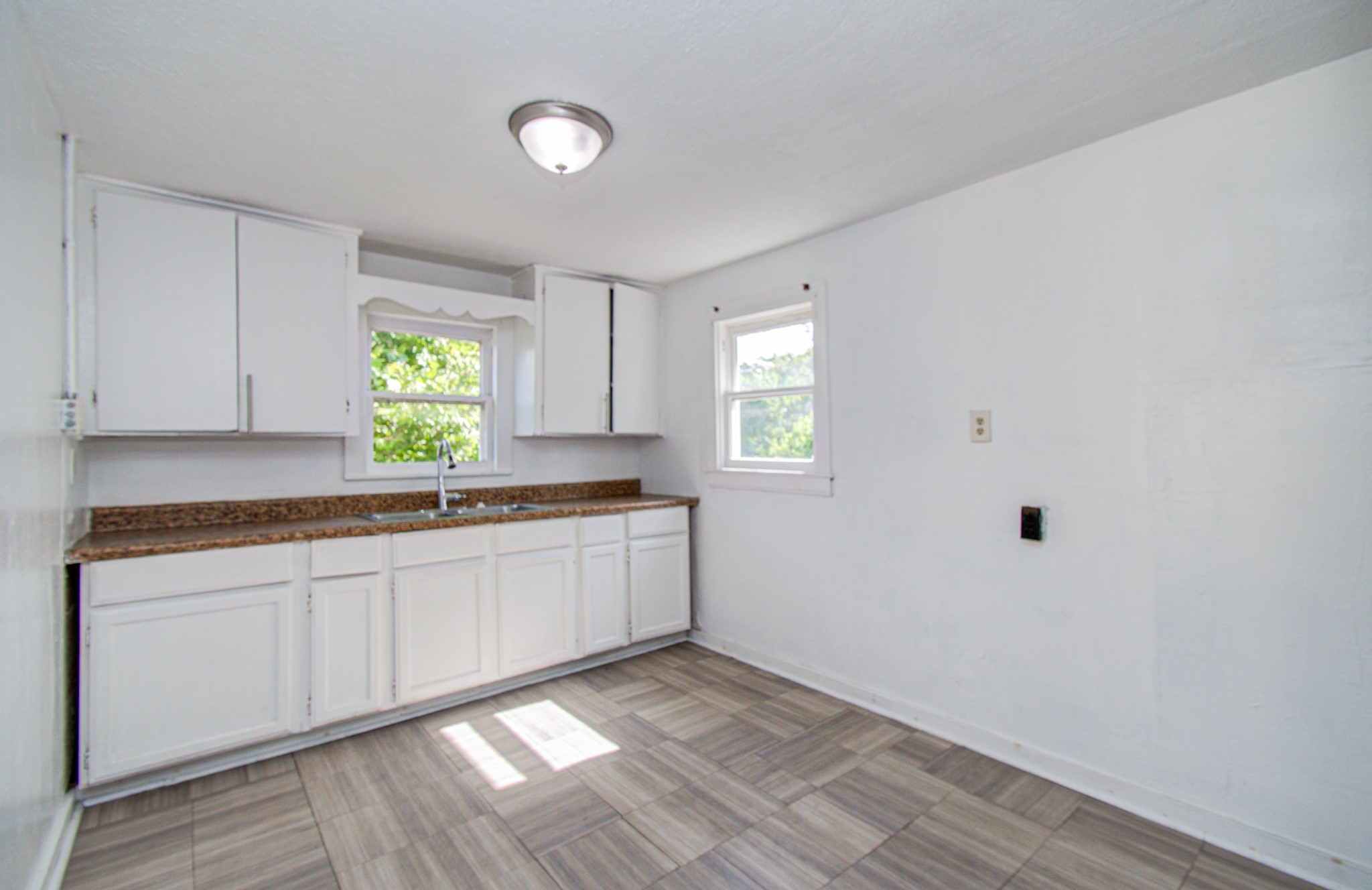 1016 Apache Street, Houston, TX 77022