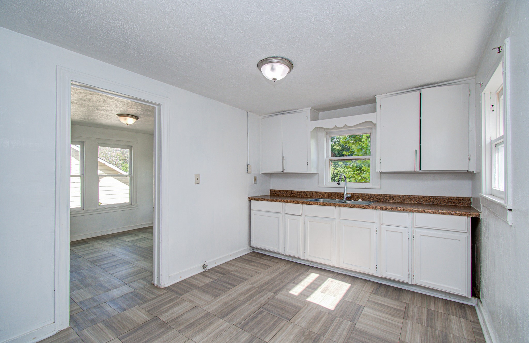 1016 Apache Street, Houston, TX 77022