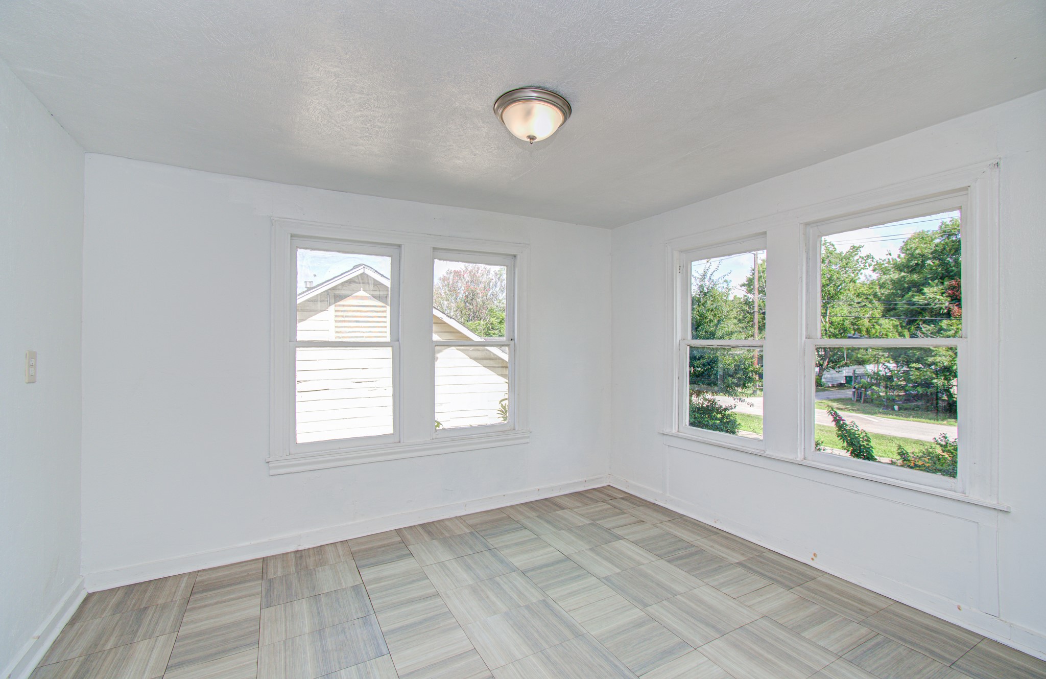 1016 Apache Street, Houston, TX 77022