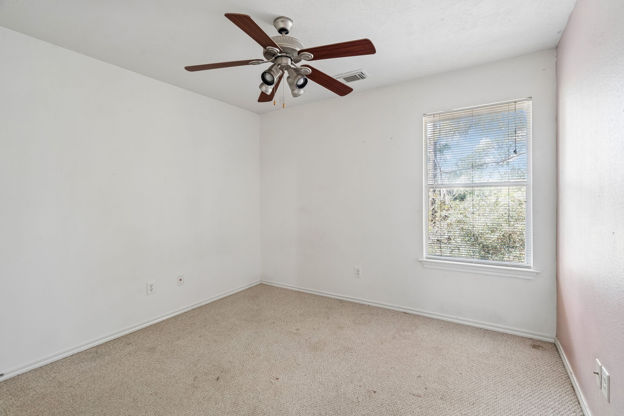 79 S Burberry Park Circle, The Woodlands, TX 77382