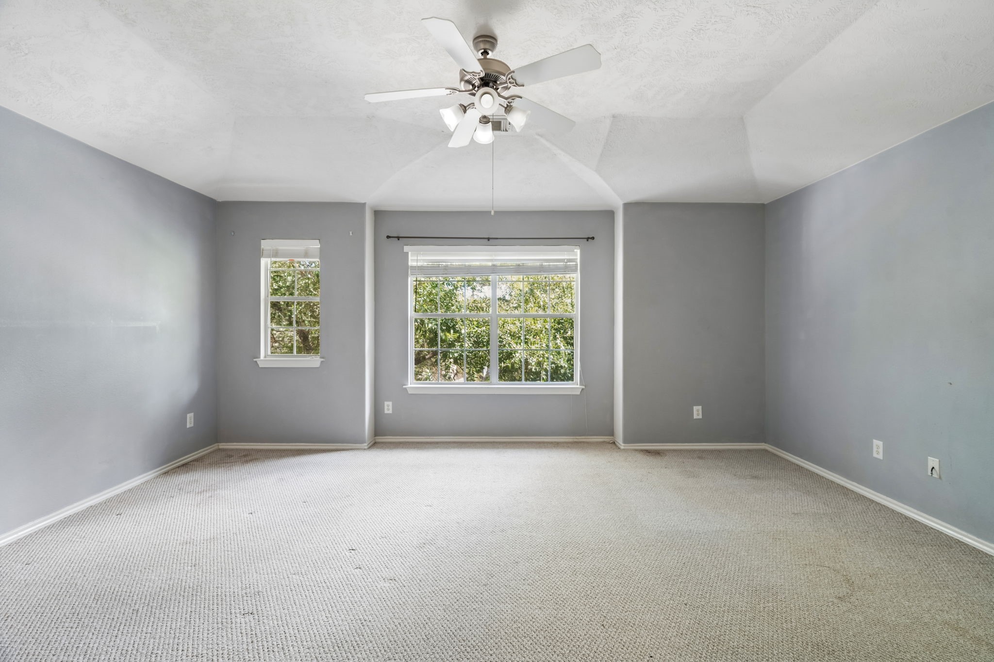 79 S Burberry Park Circle, The Woodlands, TX 77382