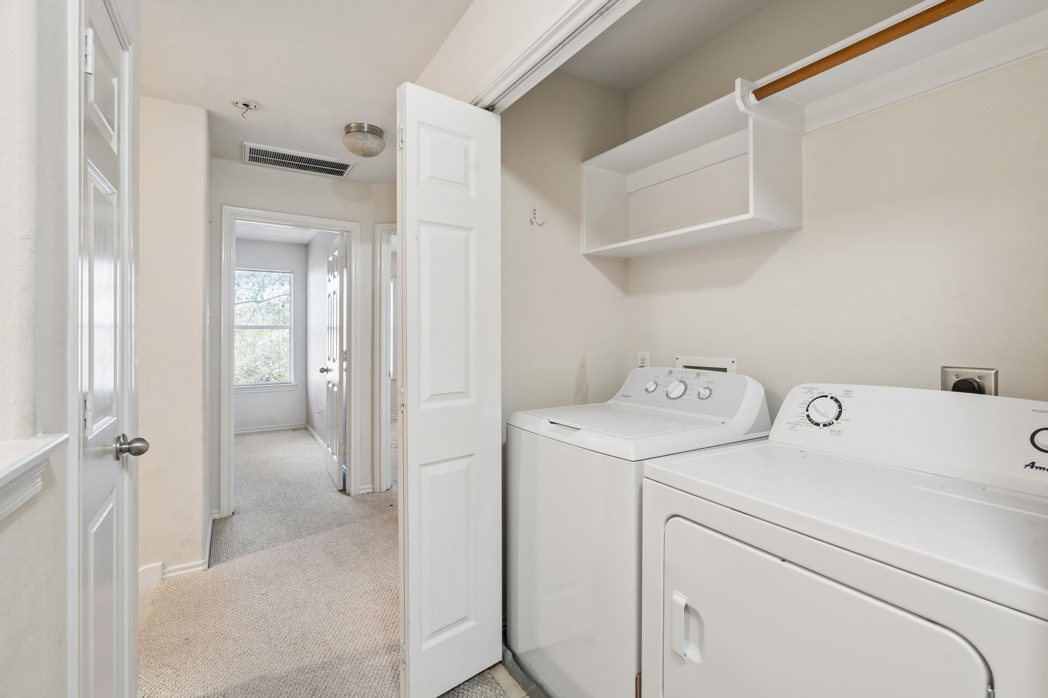 79 S Burberry Park Circle, The Woodlands, TX 77382