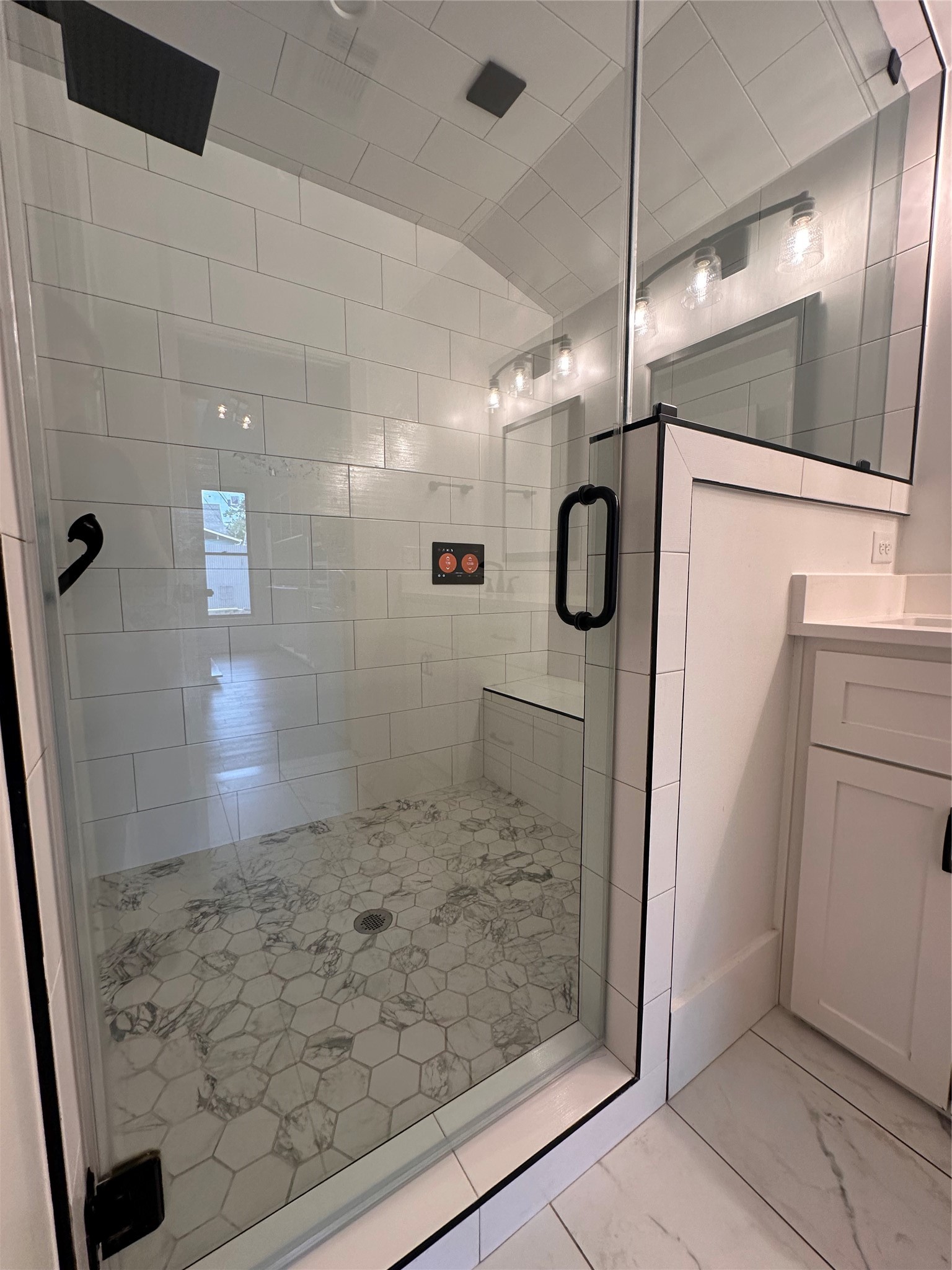 205 Vincent Street, Houston, TX 77009
