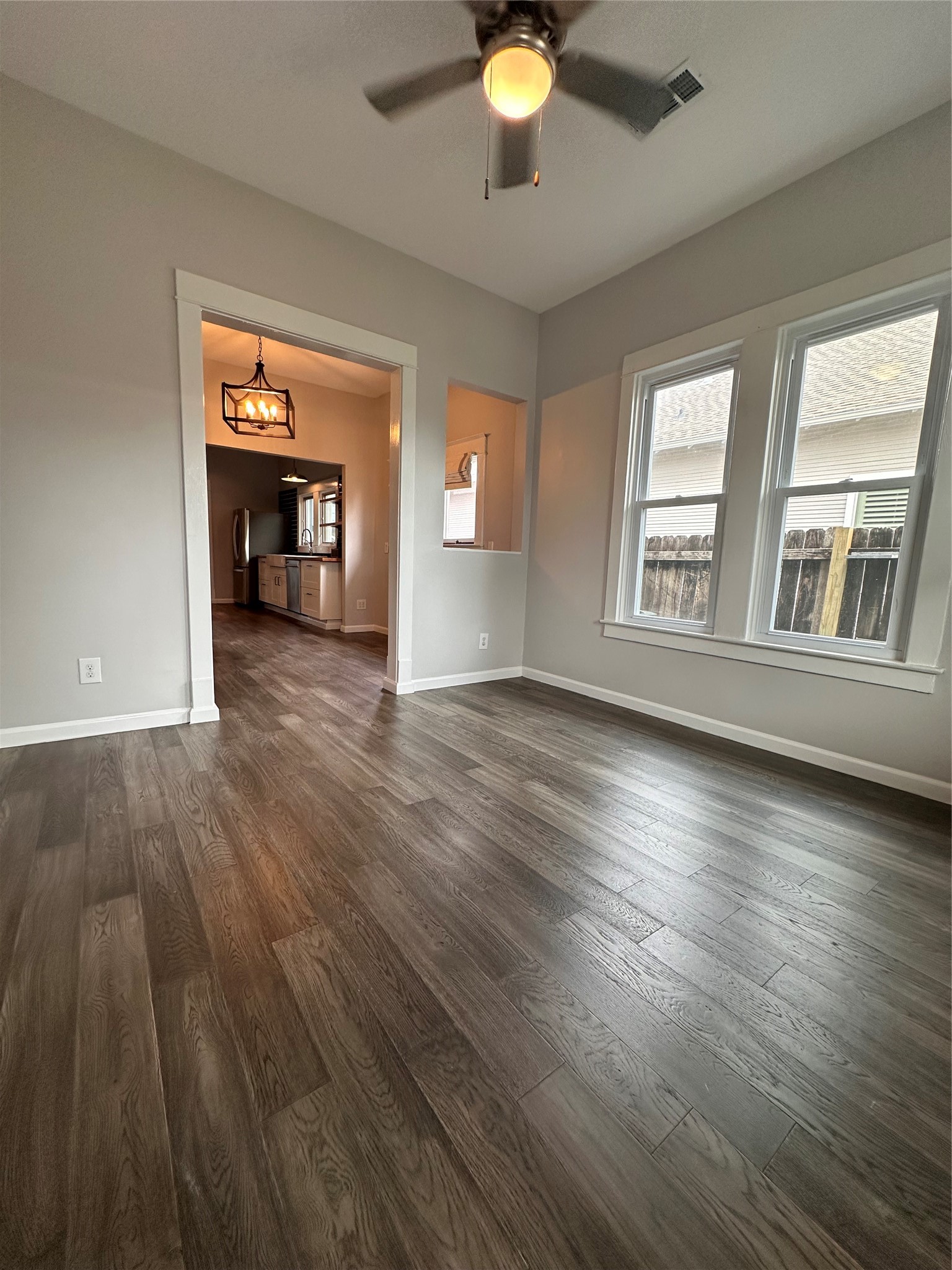205 Vincent Street, Houston, TX 77009