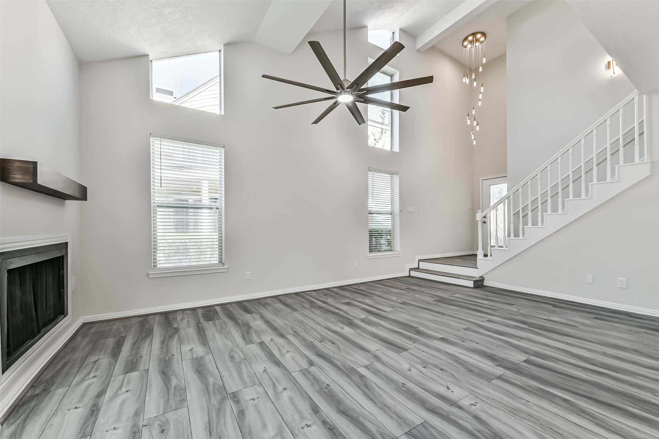 There is plenty of natural lighting throughout the home. There is plenty of natural lighting throughout the home.