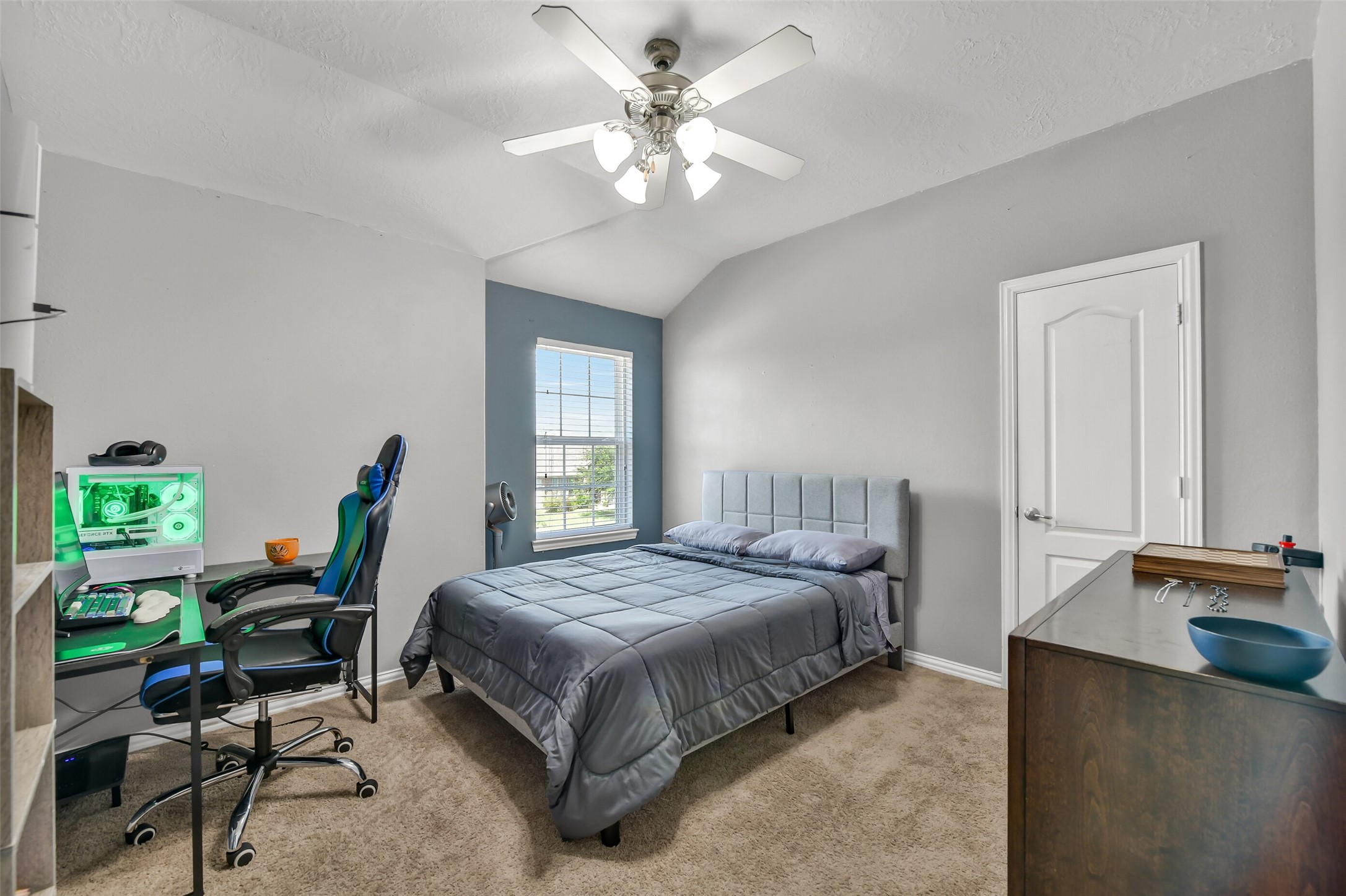 410 Havenstone Lane, La Marque, TX 77568