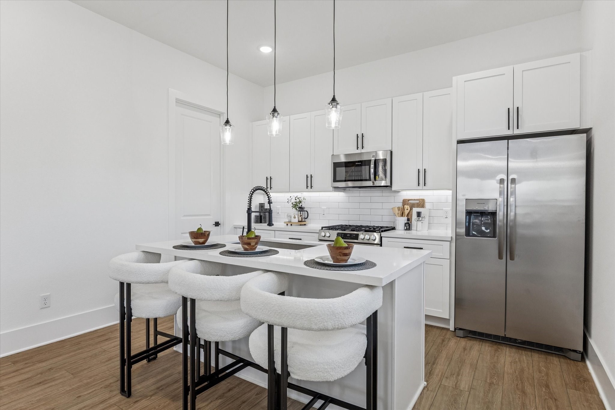5610 Azores, Houston, TX 77091