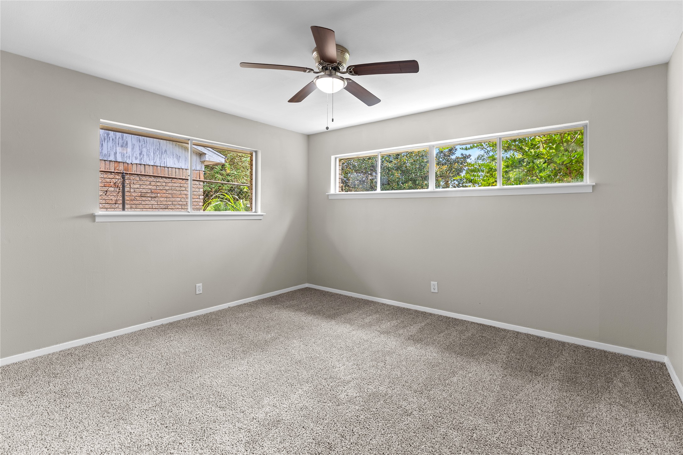 7 Richards Courts, La Marque, TX 77568