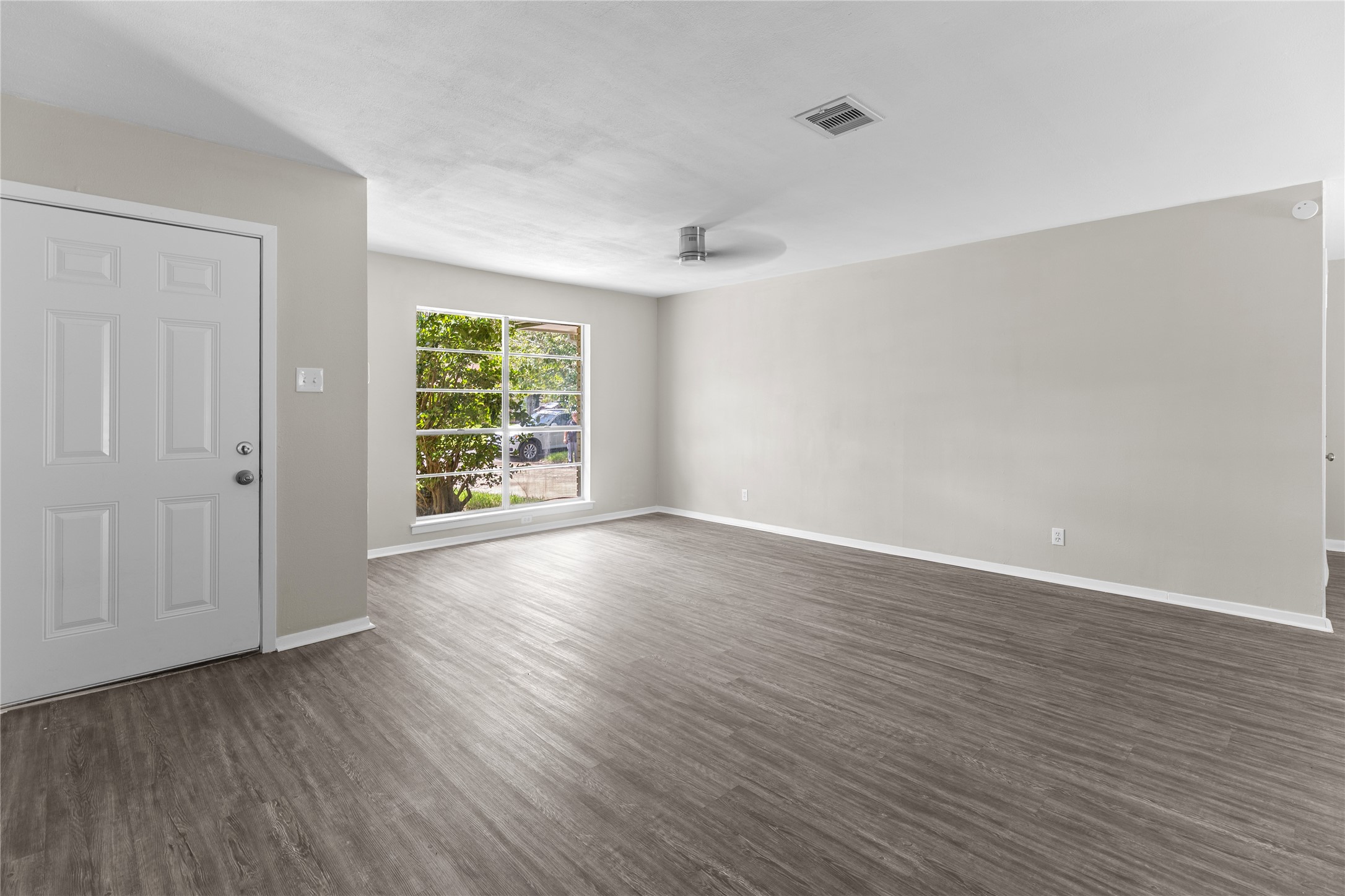 7 Richards Courts, La Marque, TX 77568