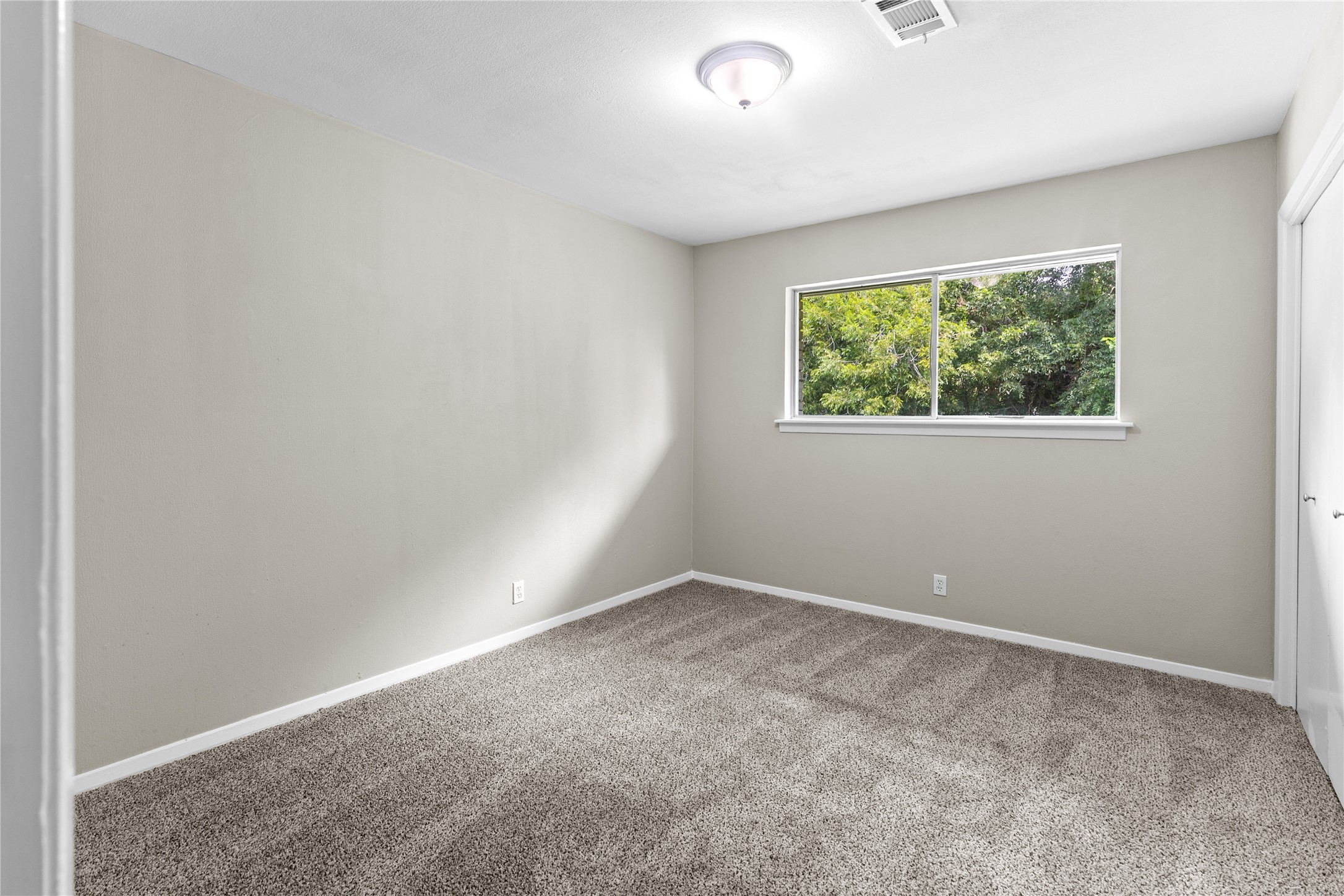 7 Richards Courts, La Marque, TX 77568