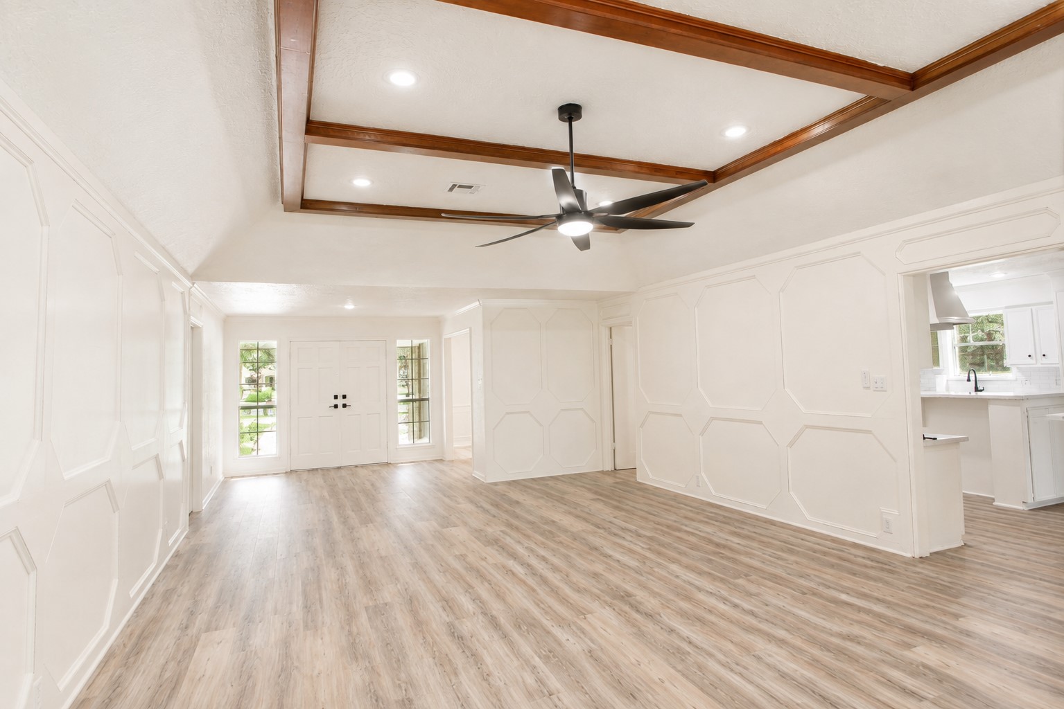 10710 Sandy Shoals Drive, Houston, TX 77071
