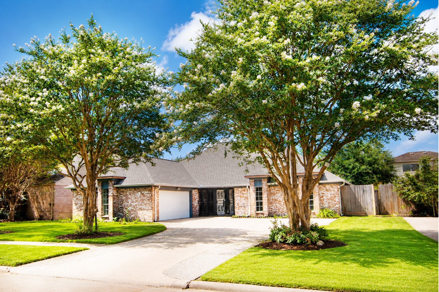 10710 Sandy Shoals Drive, Houston, TX 77071