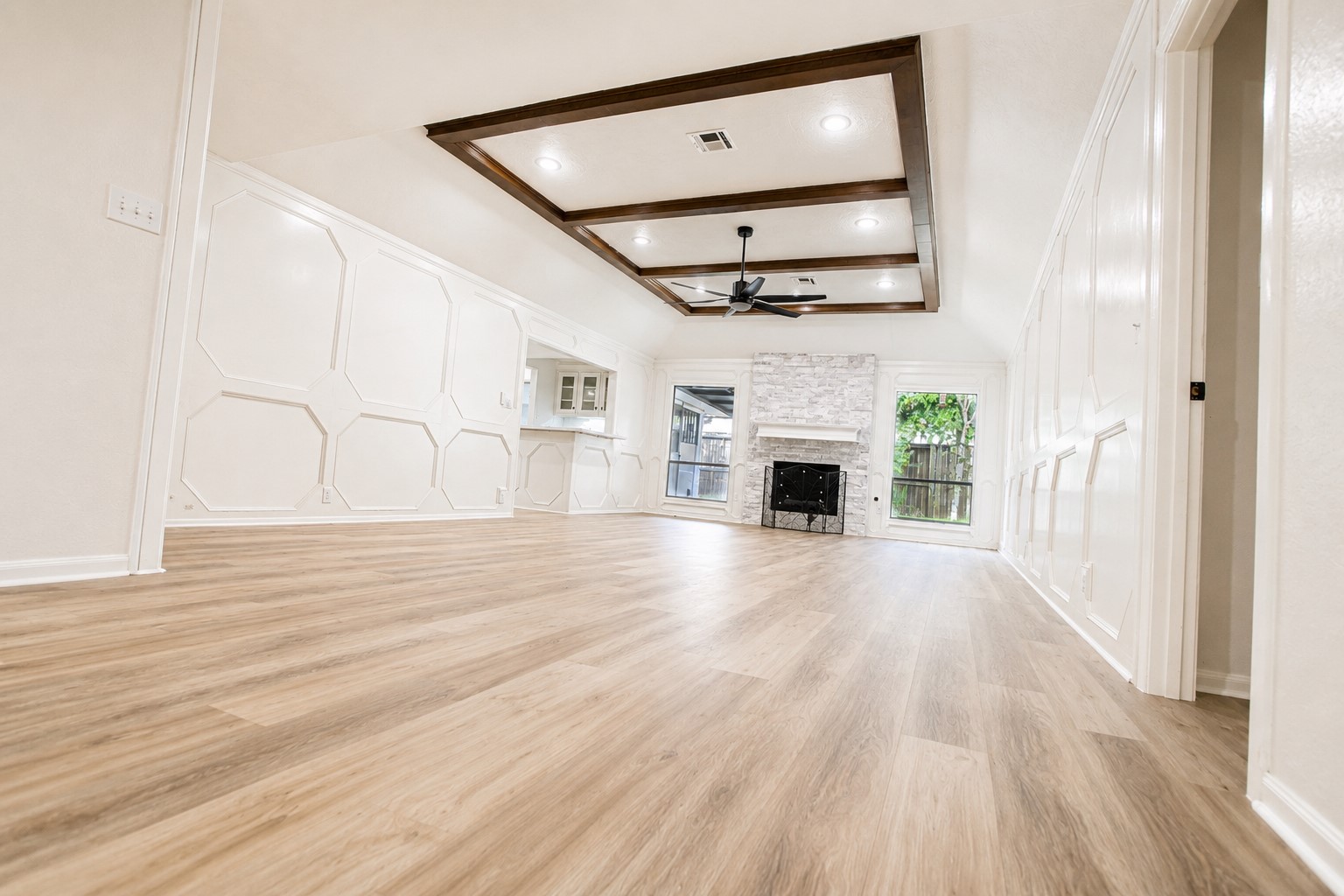 10710 Sandy Shoals Drive, Houston, TX 77071