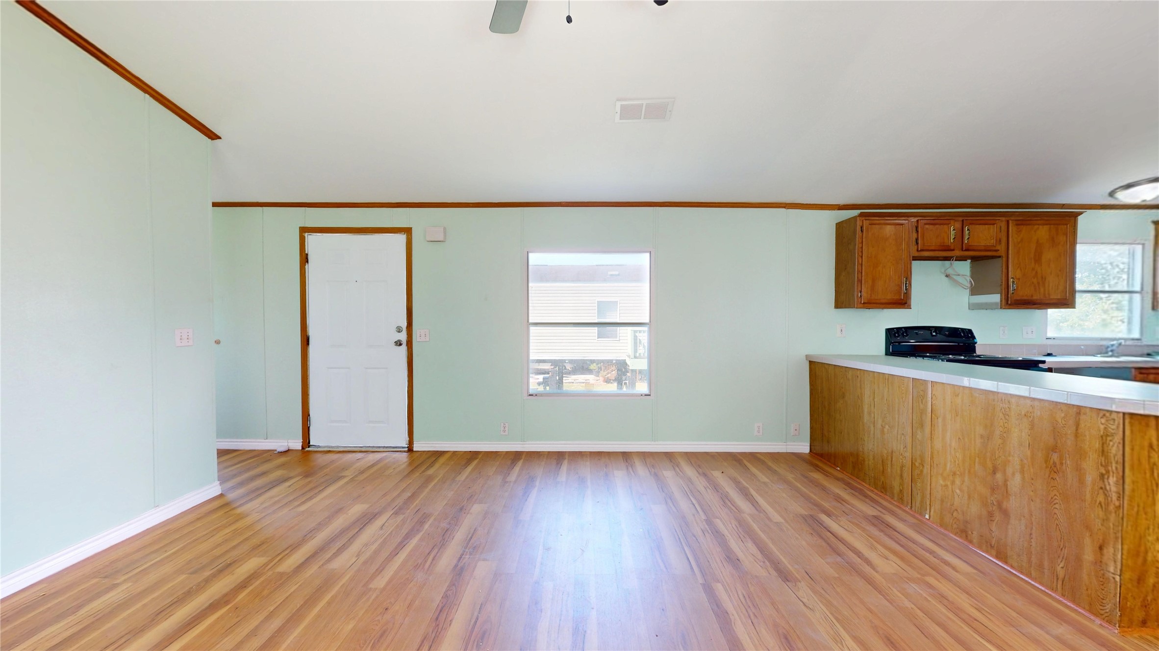 435 16th Street, San Leon, TX 77539