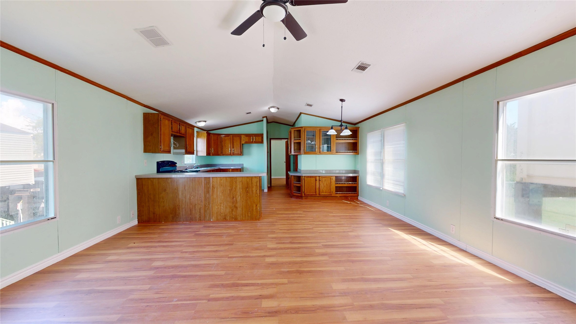 435 16th Street, San Leon, TX 77539