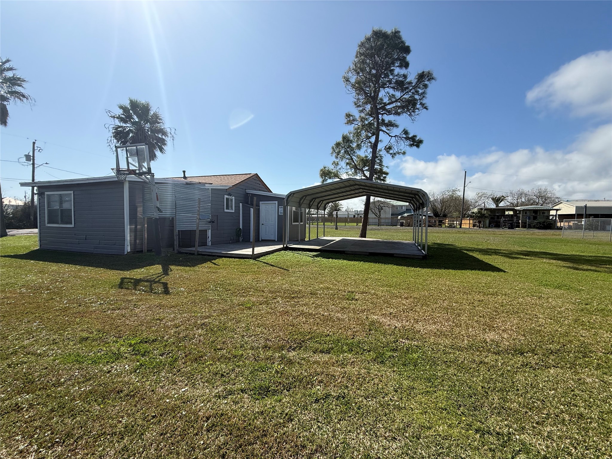 642 5th Street, San Leon, TX 77539 642 5th Street, San Leon, TX 77539