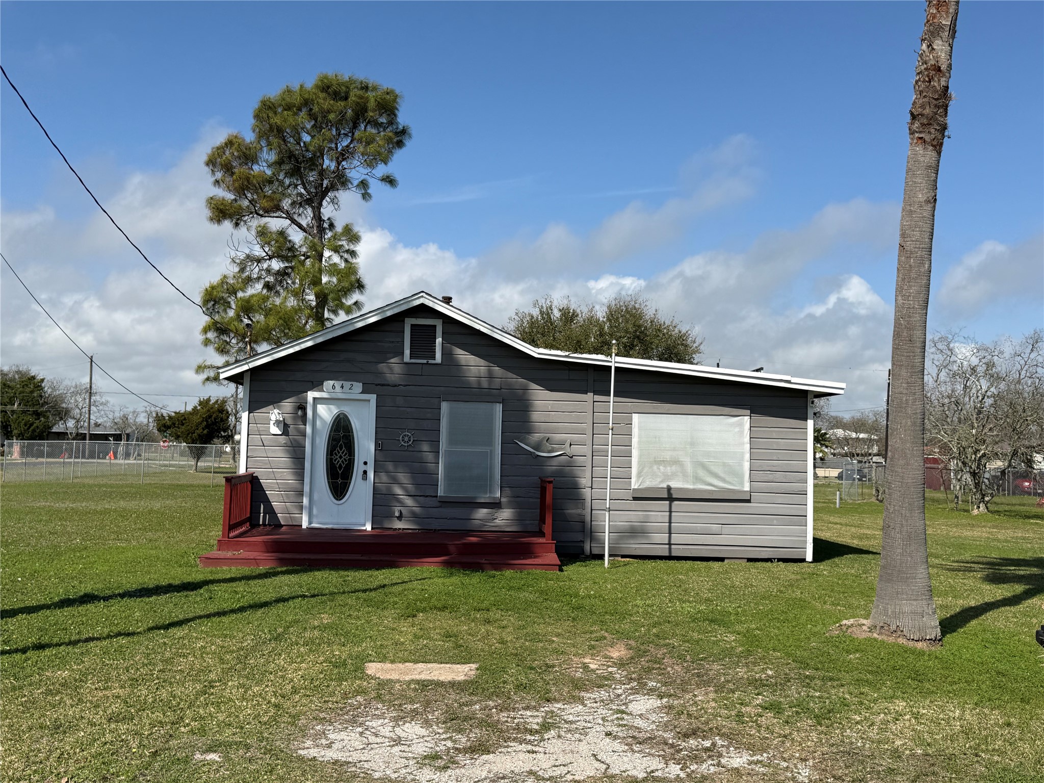 642 5th Street, San Leon, TX 77539 642 5th Street, San Leon, TX 77539
