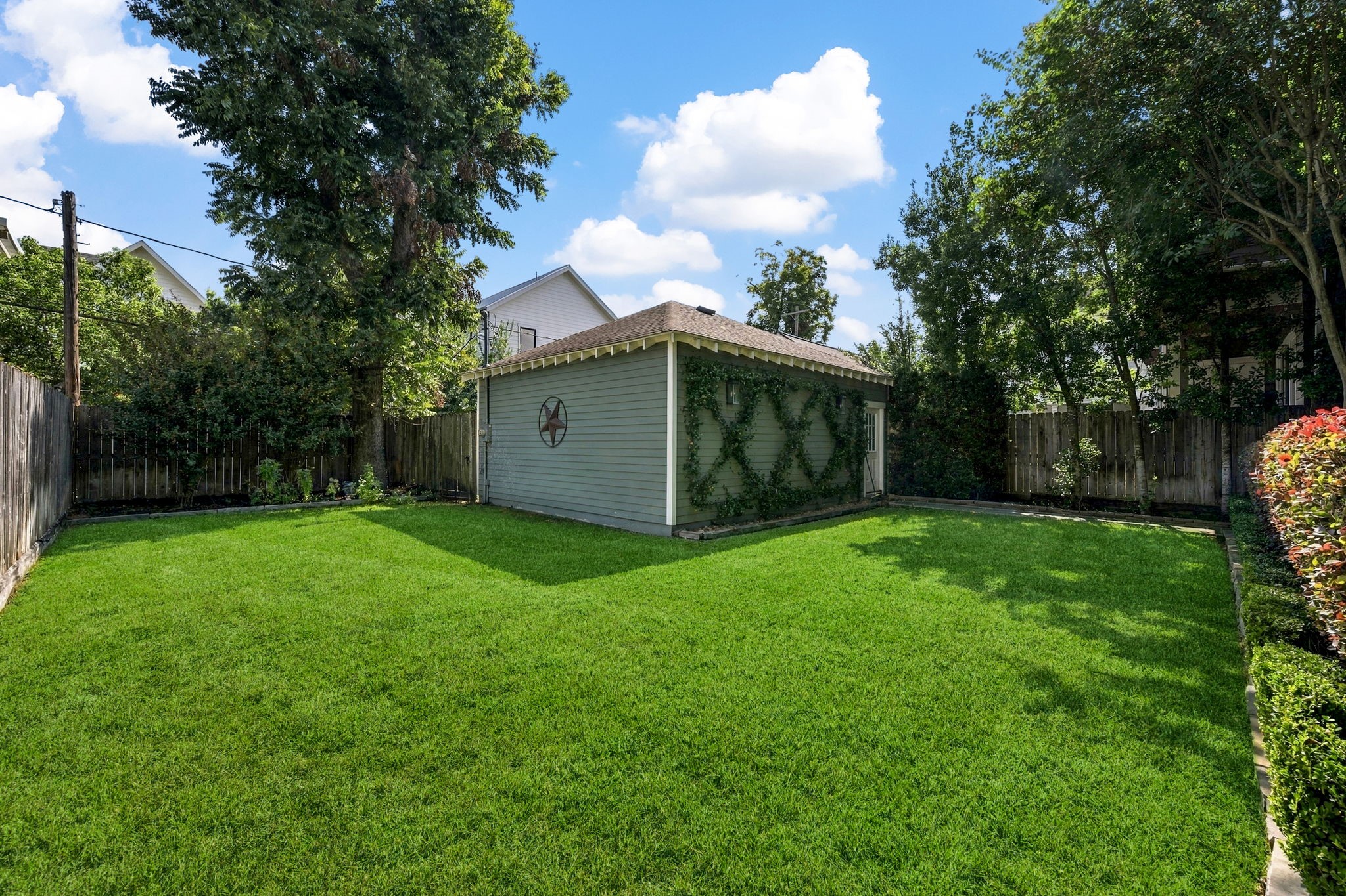816 Ashland Street, Houston, TX 77007