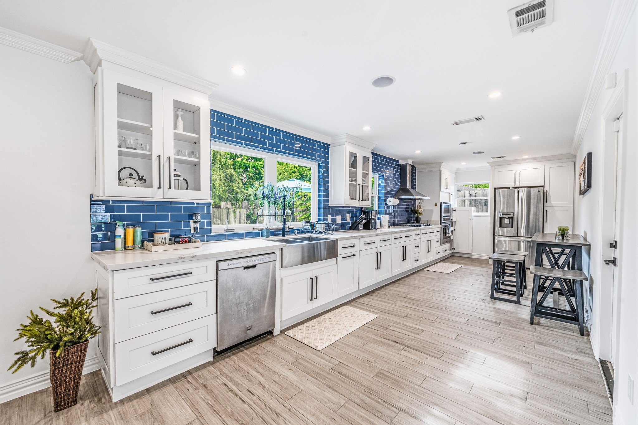9022 Quebec Dr, Houston, TX 77096