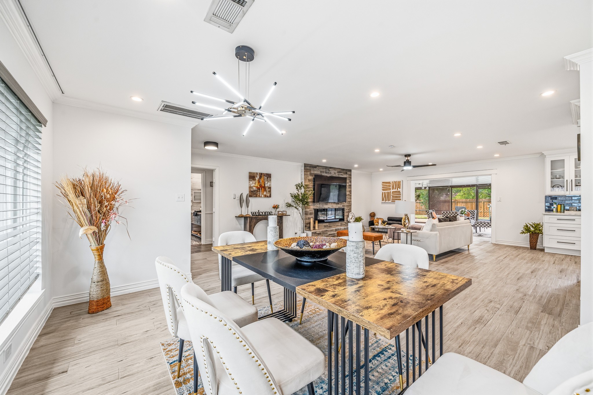 9022 Quebec Dr, Houston, TX 77096